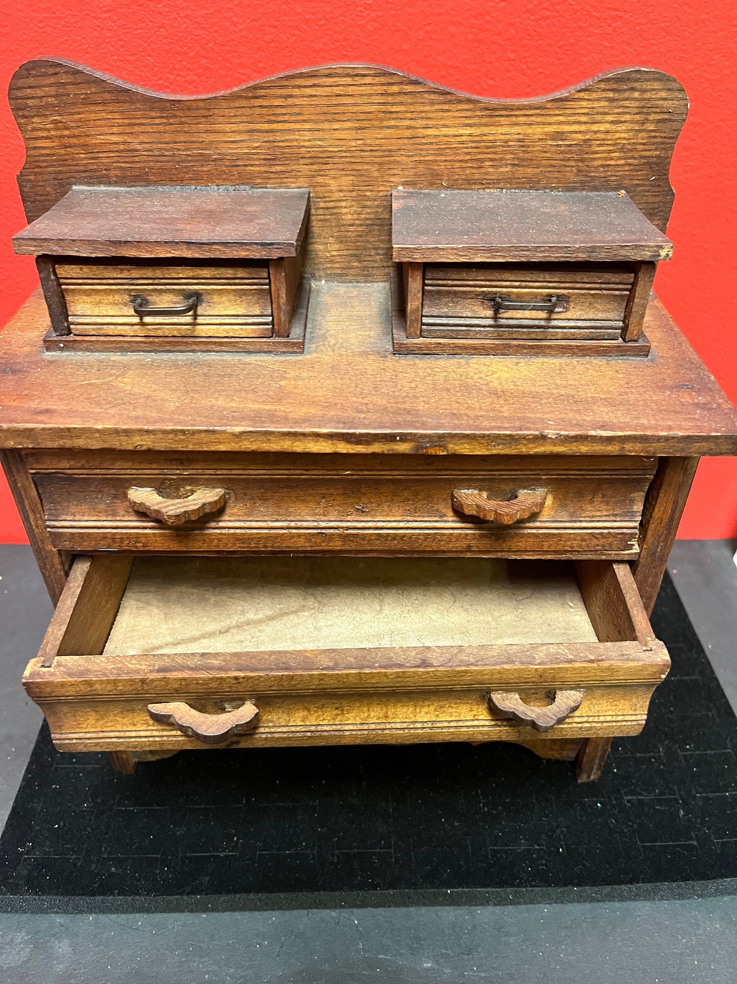 A 9.5 x 10 x 4 inches deep Canadiana eastlake  antique salesman sample chest of drawers  so cute  1920s