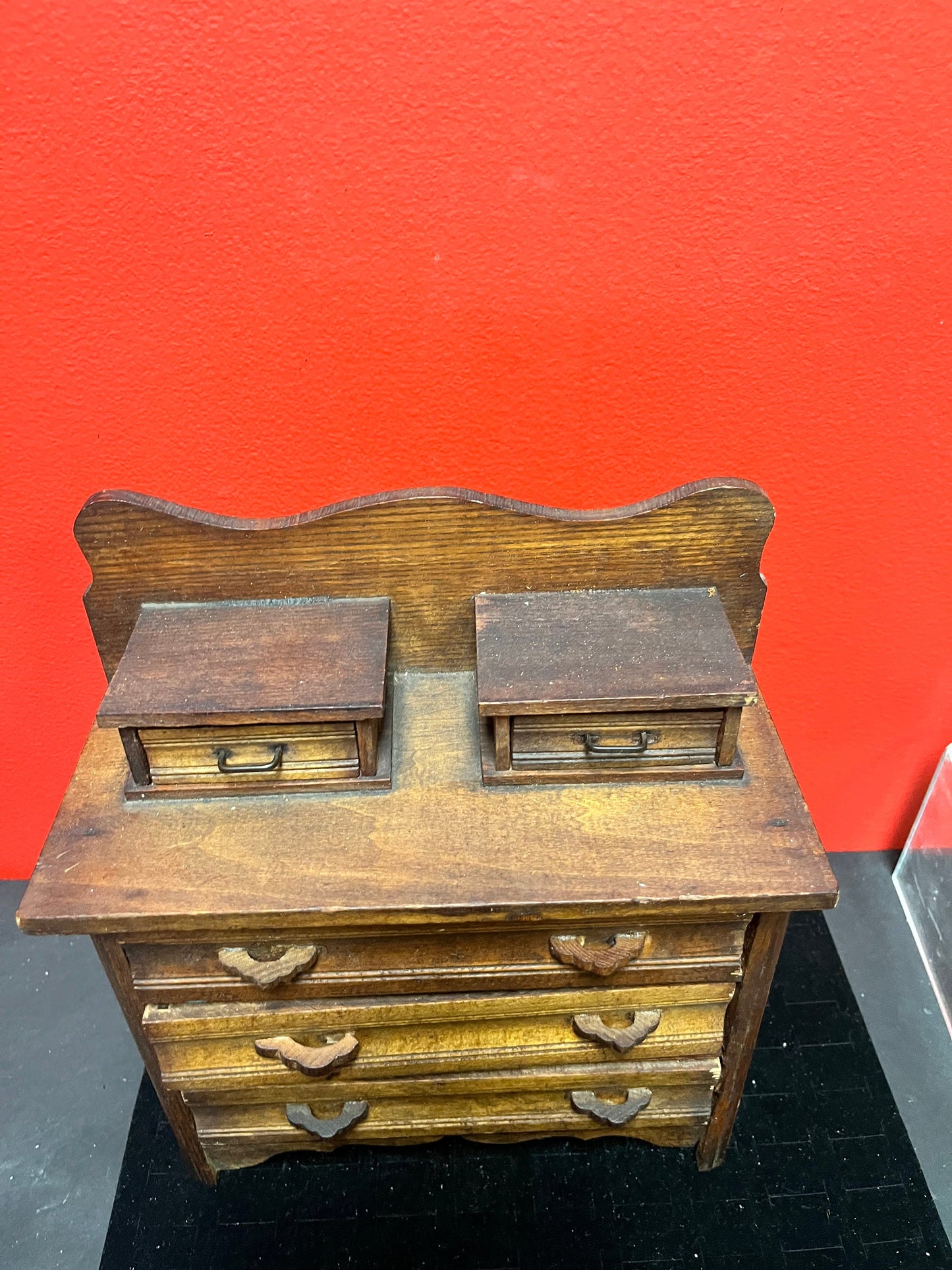 A 9.5 x 10 x 4 inches deep Canadiana eastlake  antique salesman sample chest of drawers  so cute  1920s