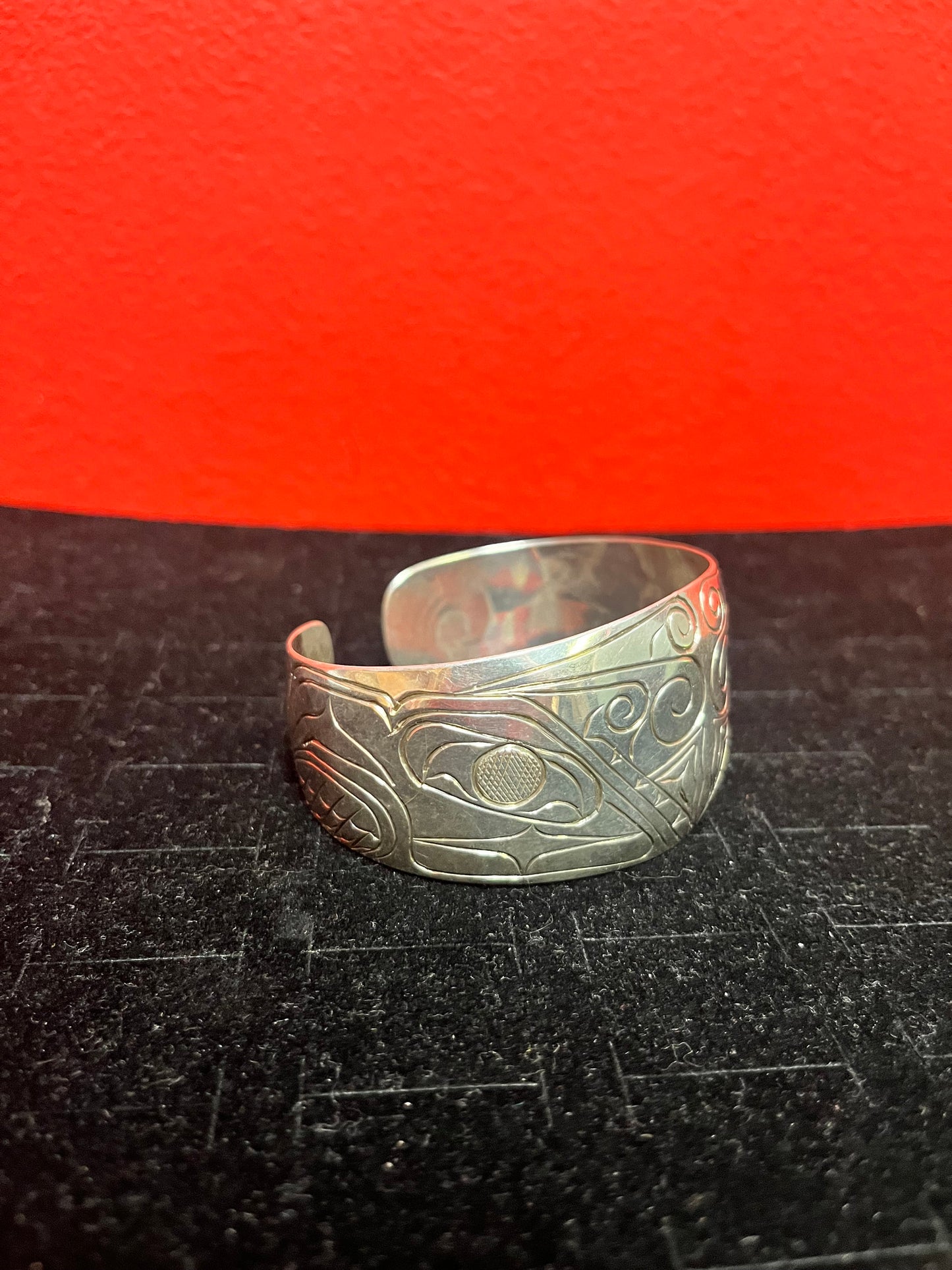 Huge stunning 3 x 1.5 high, signed Edgar Joseph, heavy high-quality detailed indigenous first nations Northwest Coast Sterling bracelet