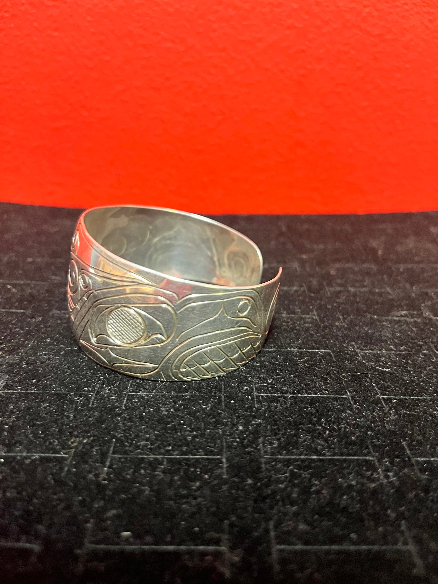 Huge stunning 3 x 1.5 high, signed Edgar Joseph, heavy high-quality detailed indigenous first nations Northwest Coast Sterling bracelet