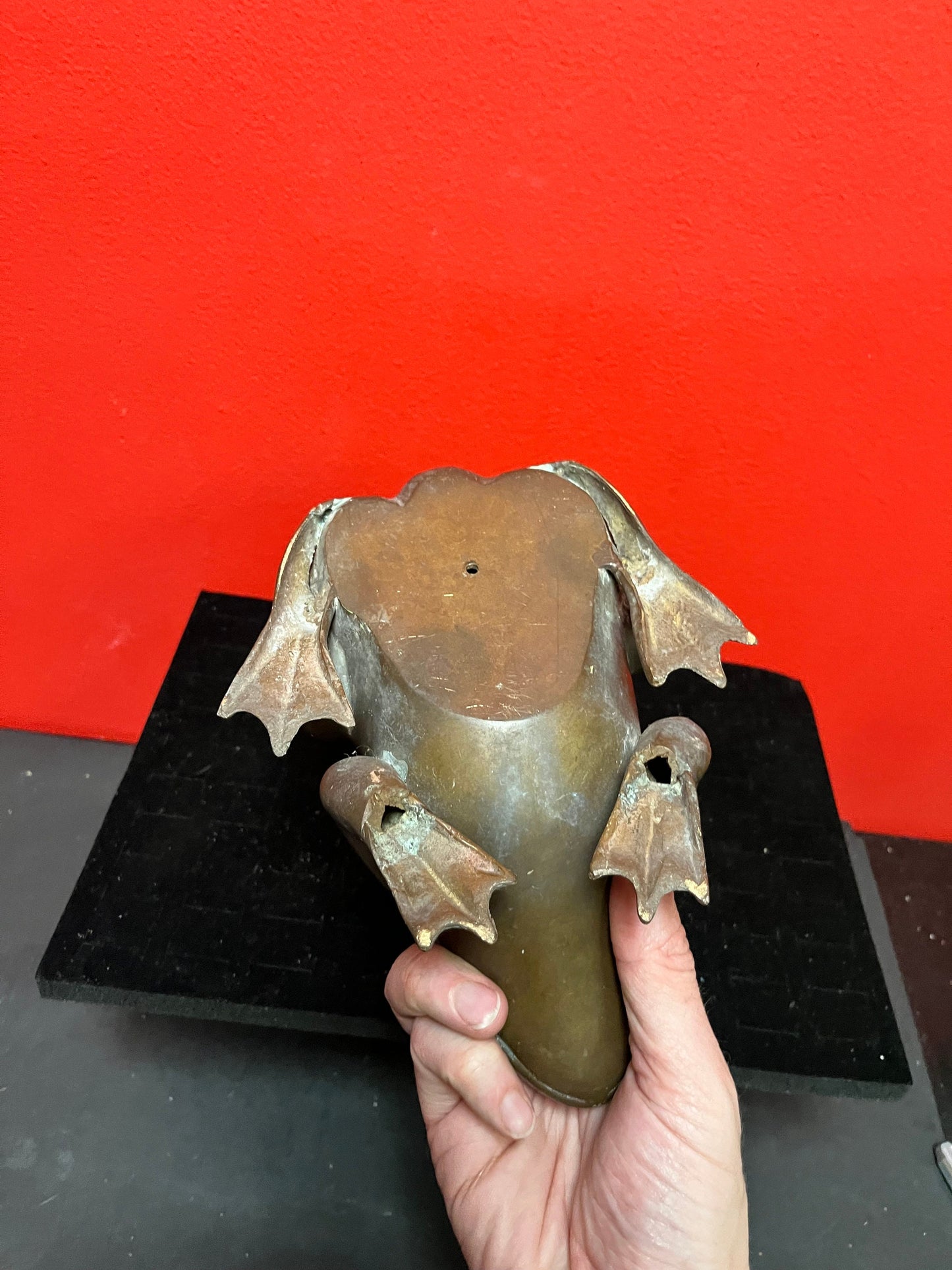 Spectacular 9.5“ x 6.5 inch wide Japanese bronze frog with amazing patina  one of my favourite items of all time -heavy and good quality