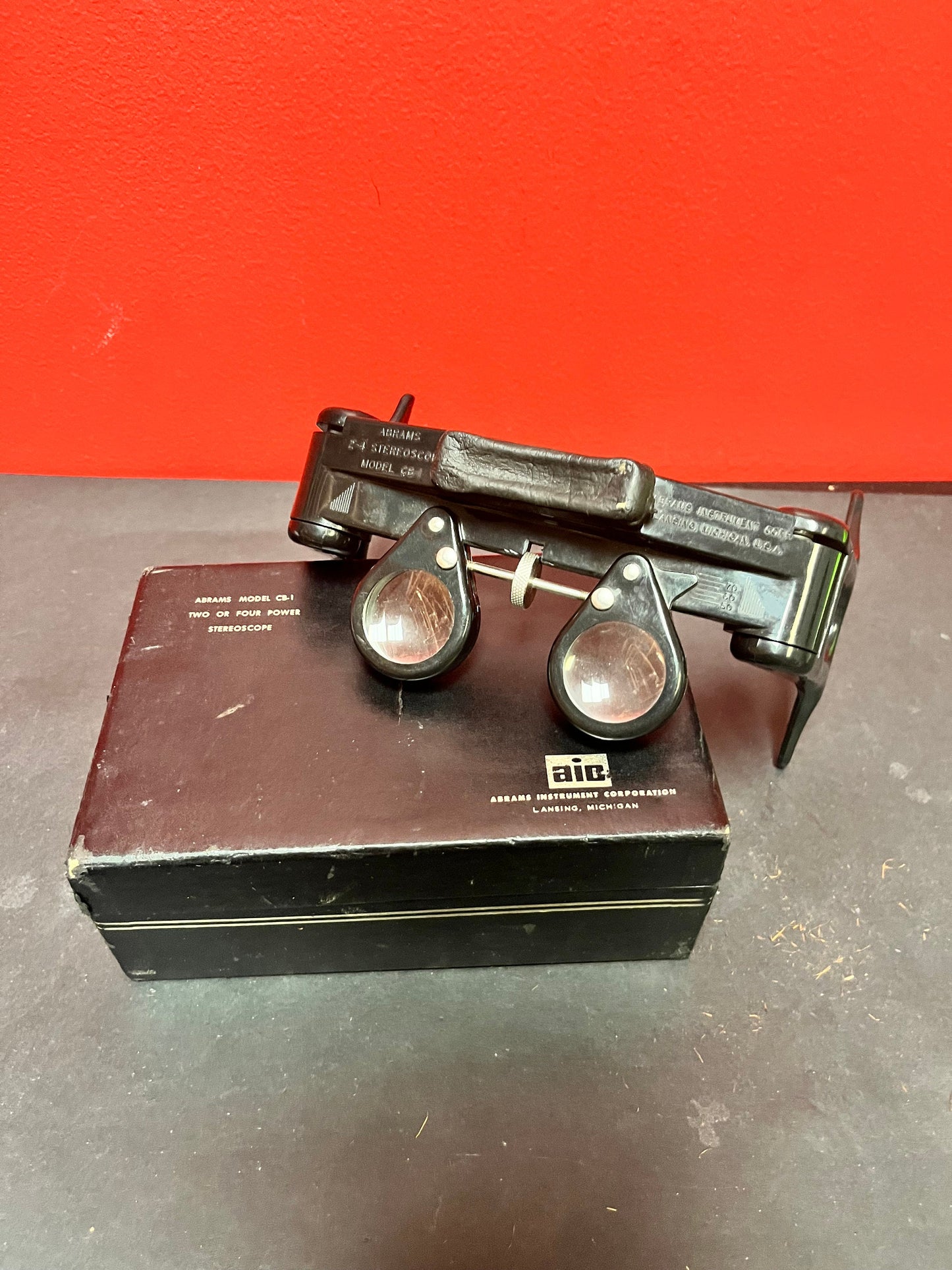 A  Fabulous 7 inch wide Abrams model CB - one, two or four power stereoscope  American with inspections and box  great condition