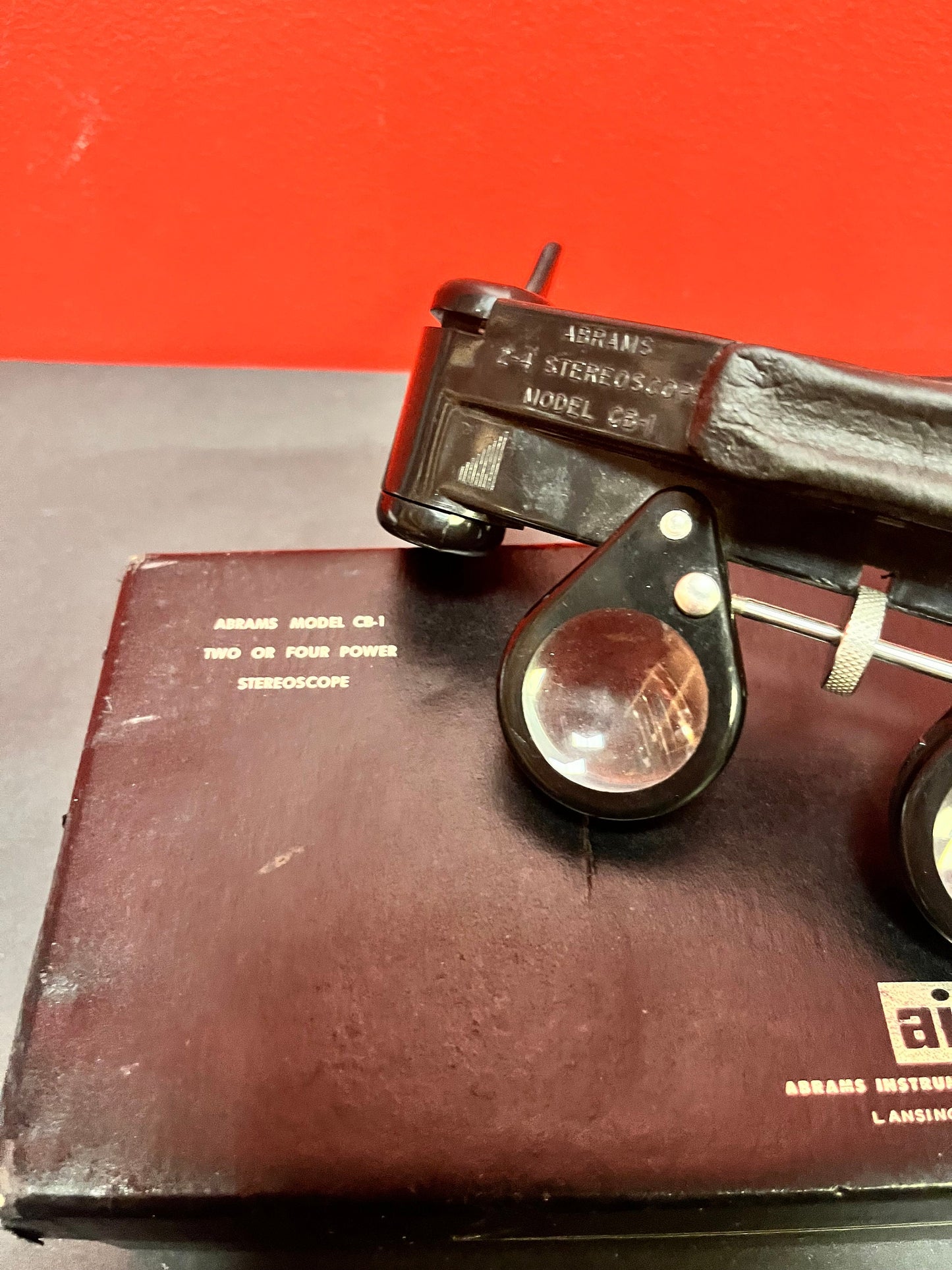 A  Fabulous 7 inch wide Abrams model CB - one, two or four power stereoscope  American with inspections and box  great condition