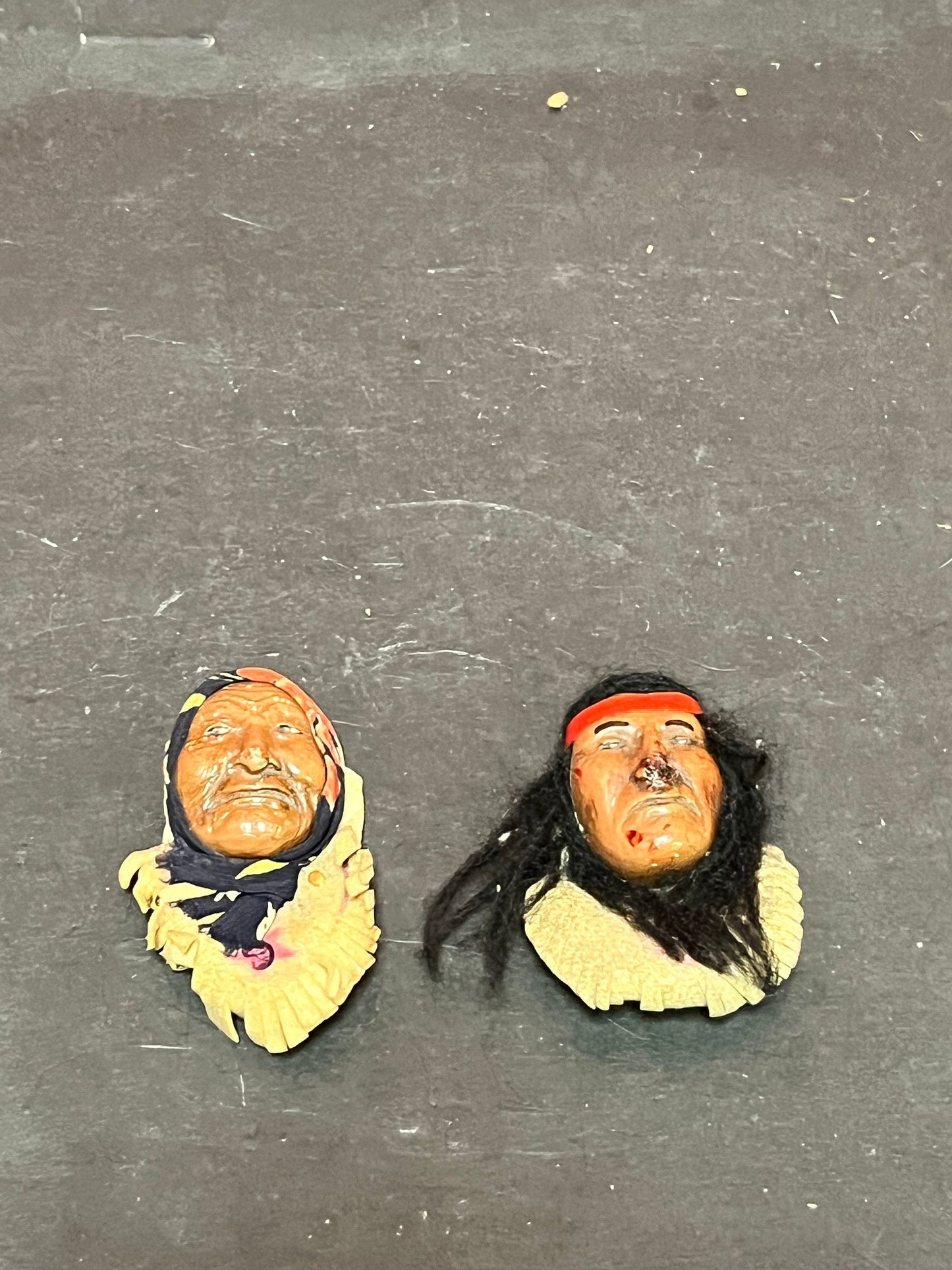 Lovely indigenous first nations pair of decorative heads  celebrating chief Seattle and his daughter  3 inches each