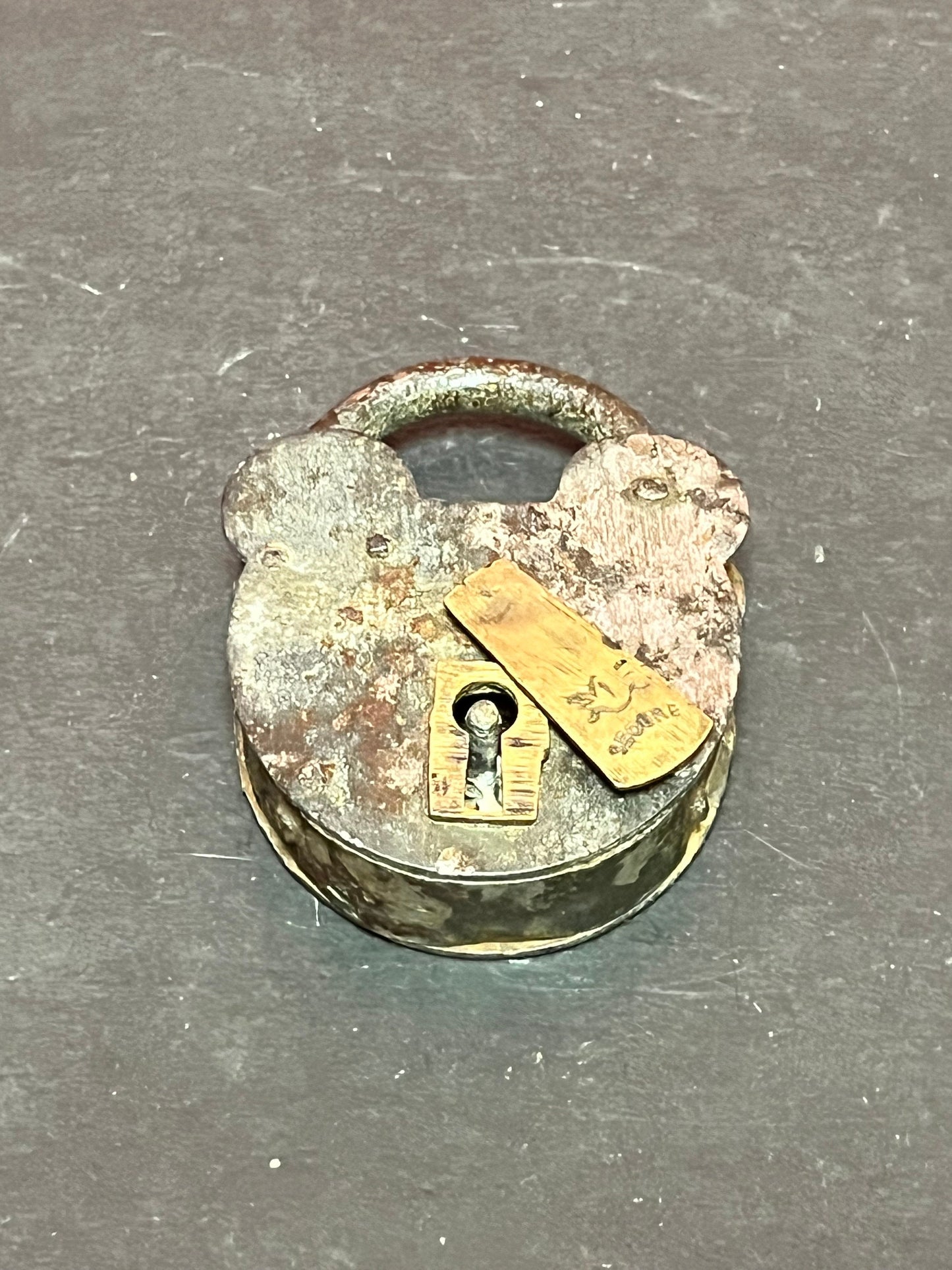 Lovely antique 4 inch long padlock  no key  great decoration