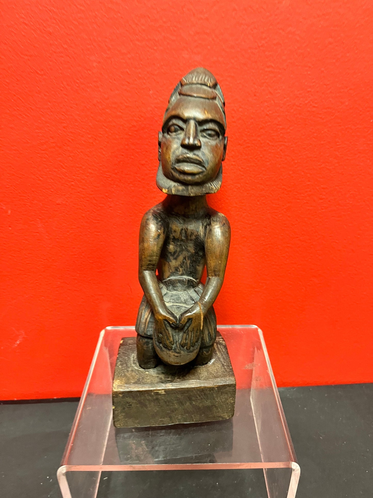 Fabulous rare early 1900s African statue on fitted base   wonderful patina and imagery