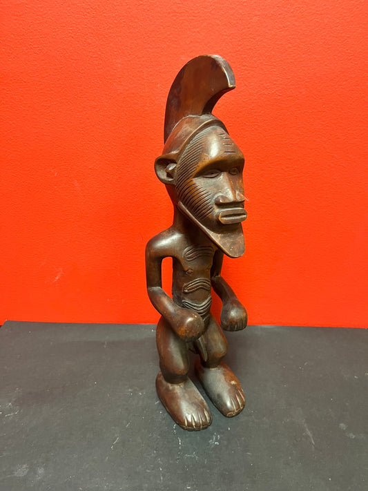 15 inch tall museum quality antique 19 century Papua New Guinea statue  wonderful condition and patina - wow