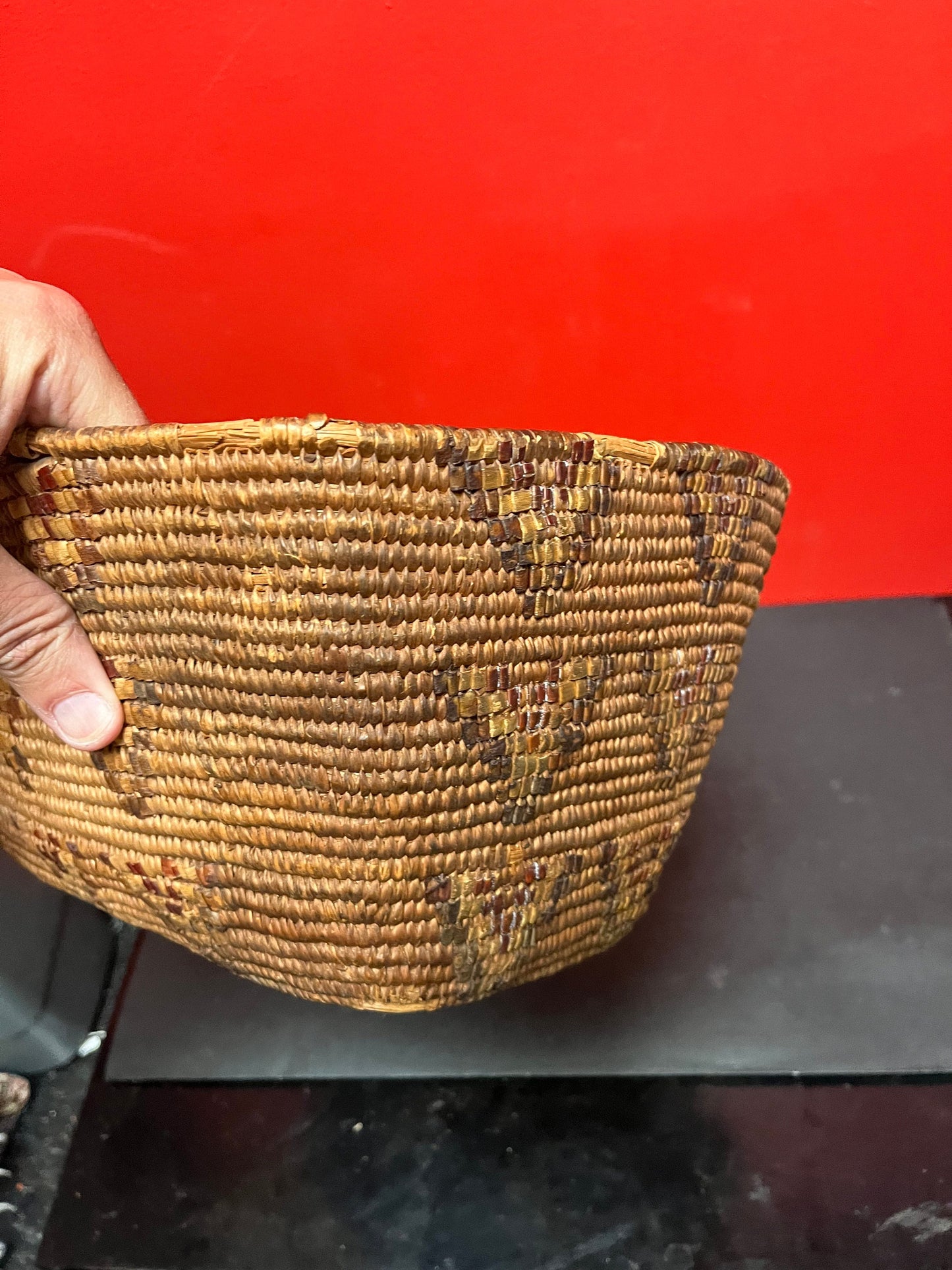 Stunning antique indigenous first nations coast Salish, 14 x 10 x 7 high  woven basket great condition see photos  value priced