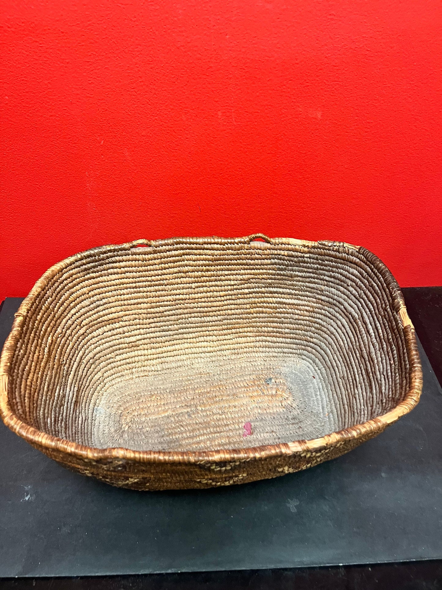 Stunning antique indigenous first nations coast Salish, 14 x 10 x 7 high  woven basket great condition see photos  value priced