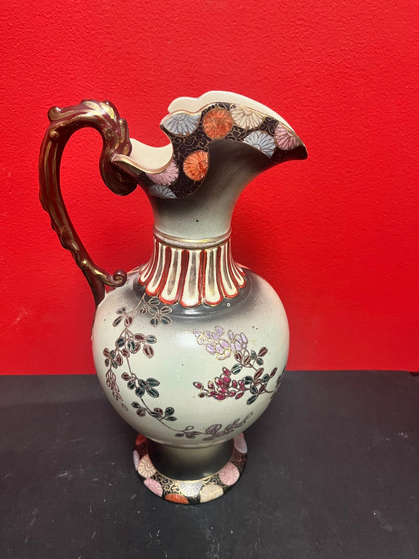 Lovely antique 12 inch tall Japanese satsuma ewer  great condition  great colours  good value -  Japanese Satsuma porcelain