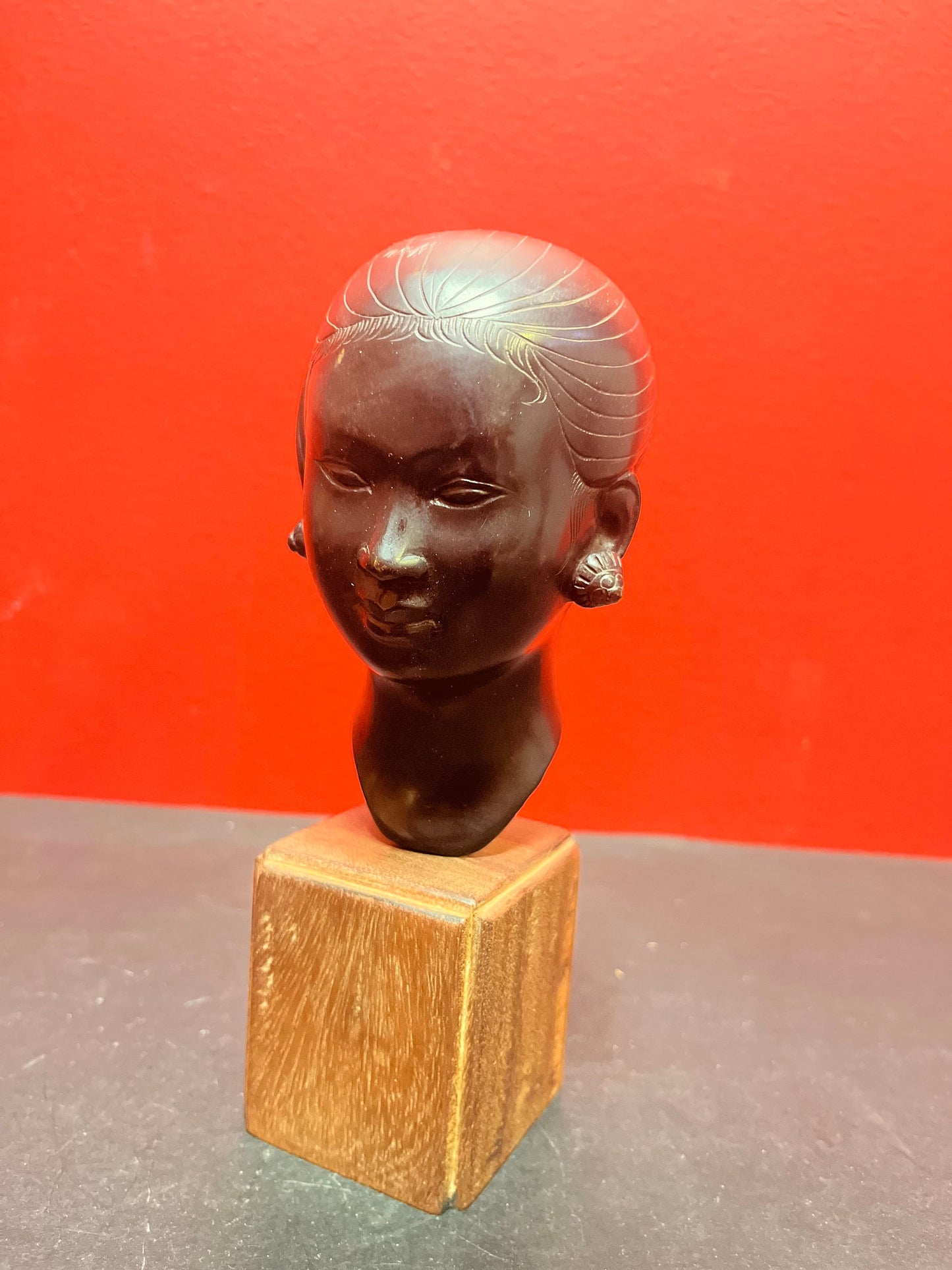 A  Fabulous 8 inch tall, signed Vietnamese bronze bust of a ladies head   wonderful patina and imagery  Vietnam bronze signed