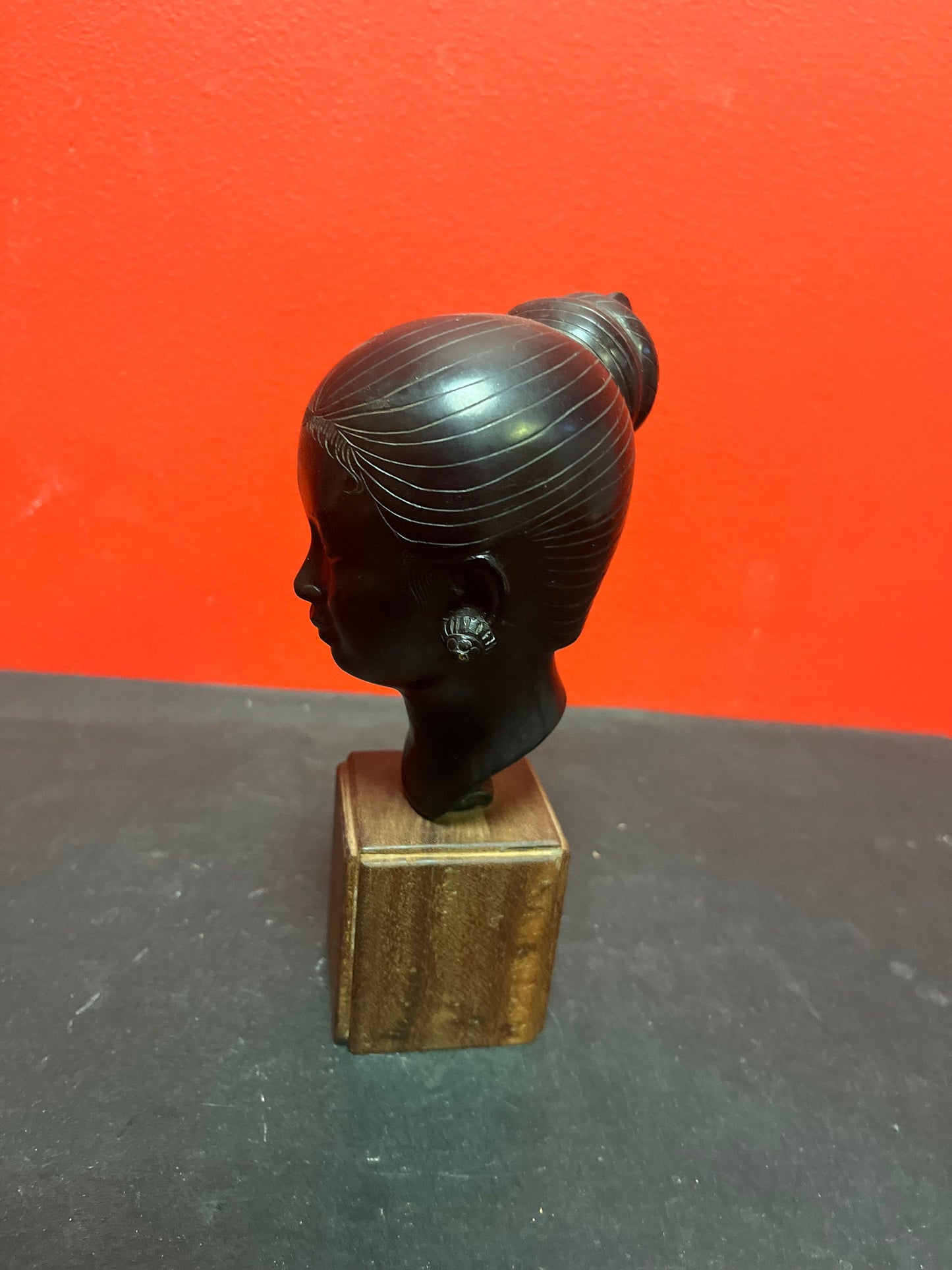 A  Fabulous 8 inch tall, signed Vietnamese bronze bust of a ladies head   wonderful patina and imagery  Vietnam bronze signed