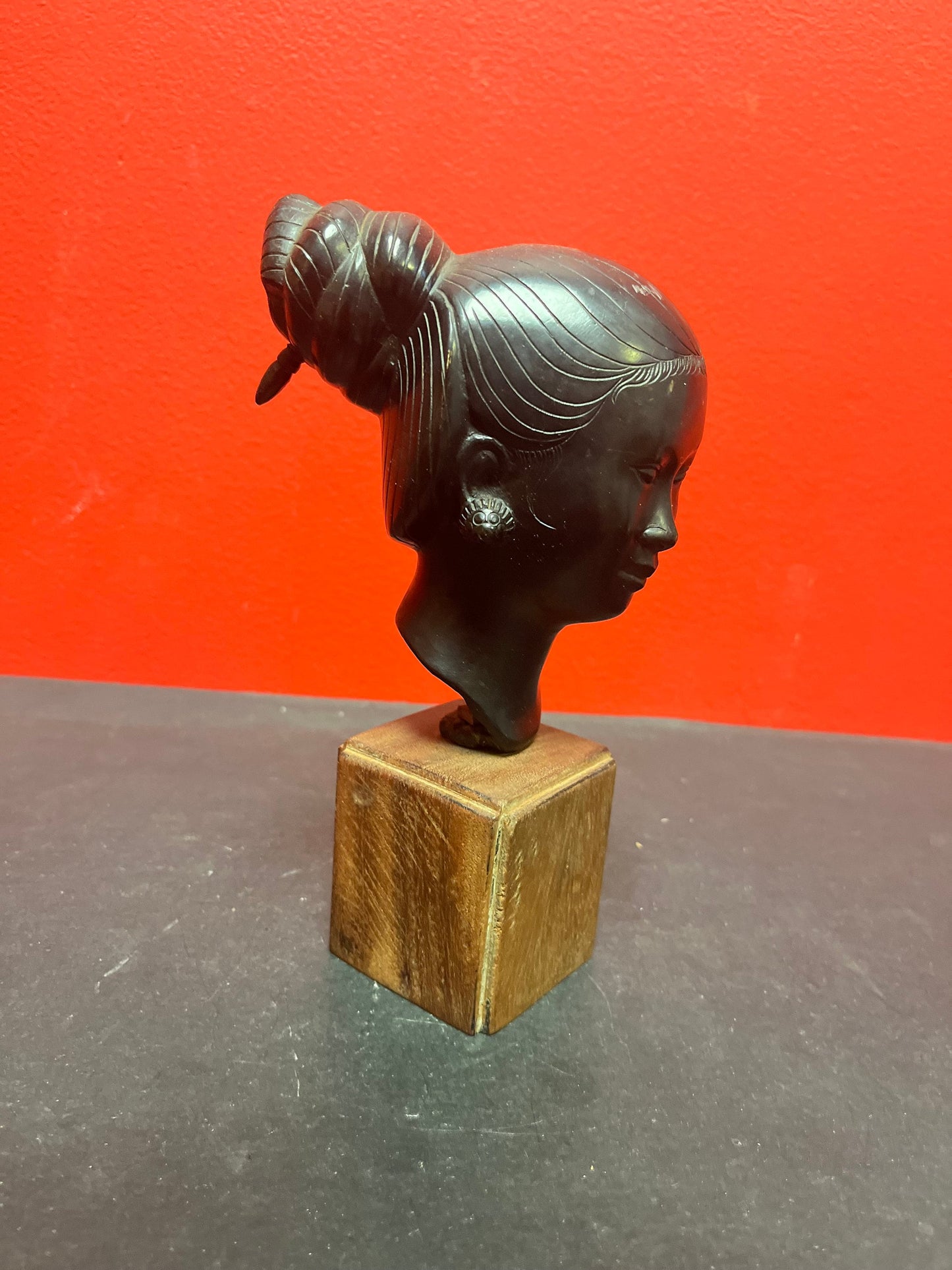 A  Fabulous 8 inch tall, signed Vietnamese bronze bust of a ladies head   wonderful patina and imagery  Vietnam bronze signed