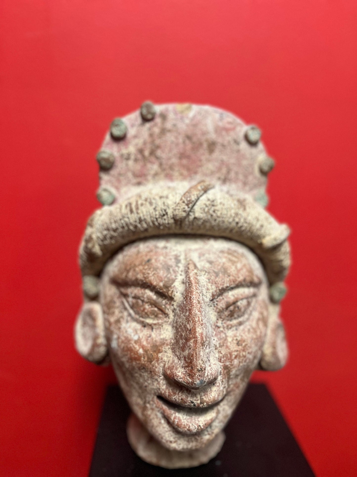 Absolutely fantastic museum quality 13 inch tall Colombian Clay artefact head with minor damage