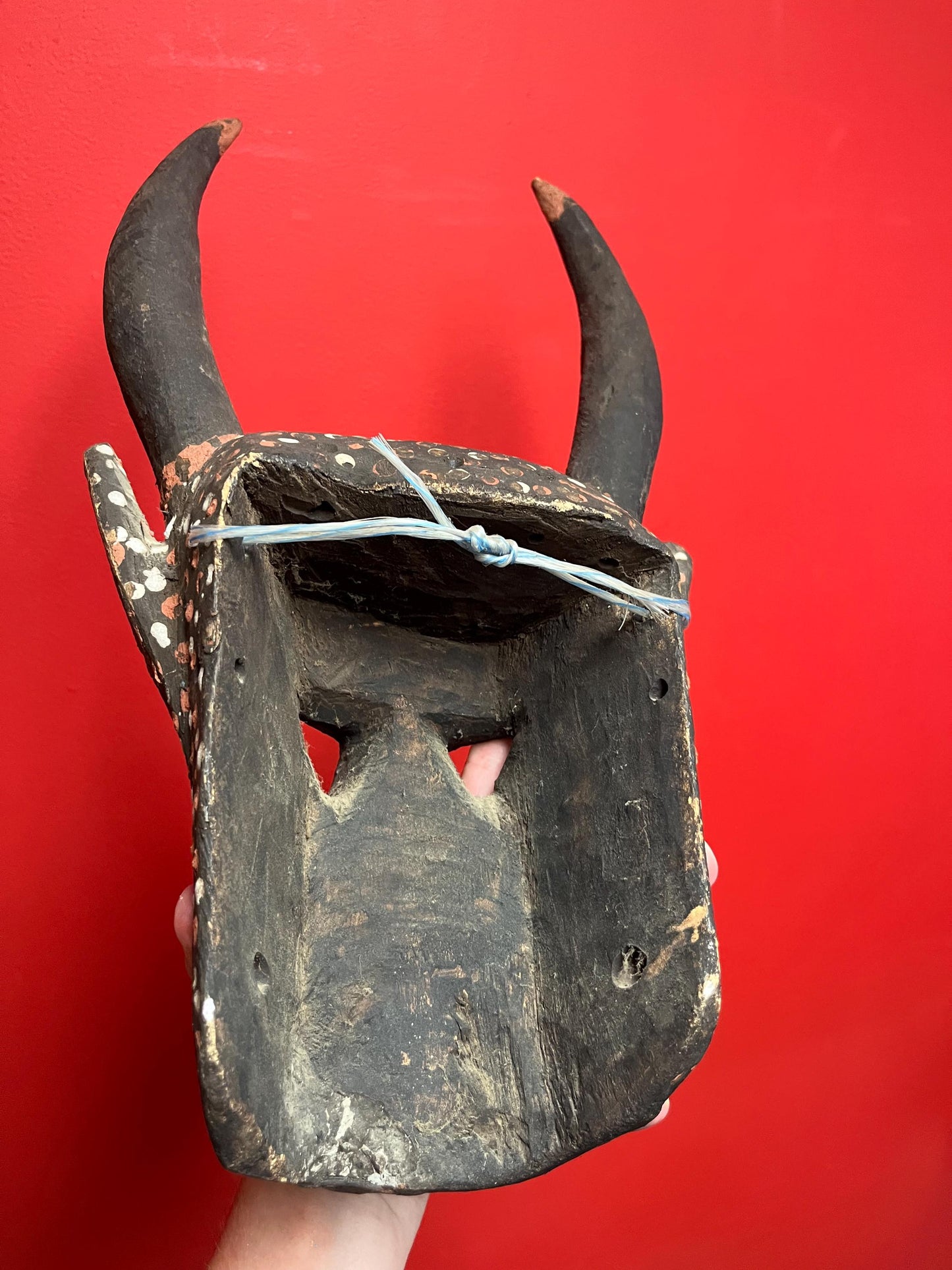 Amazing African antique tribal 16 x 11 wide wooden mask  stunning imagery and good condition  very unusual