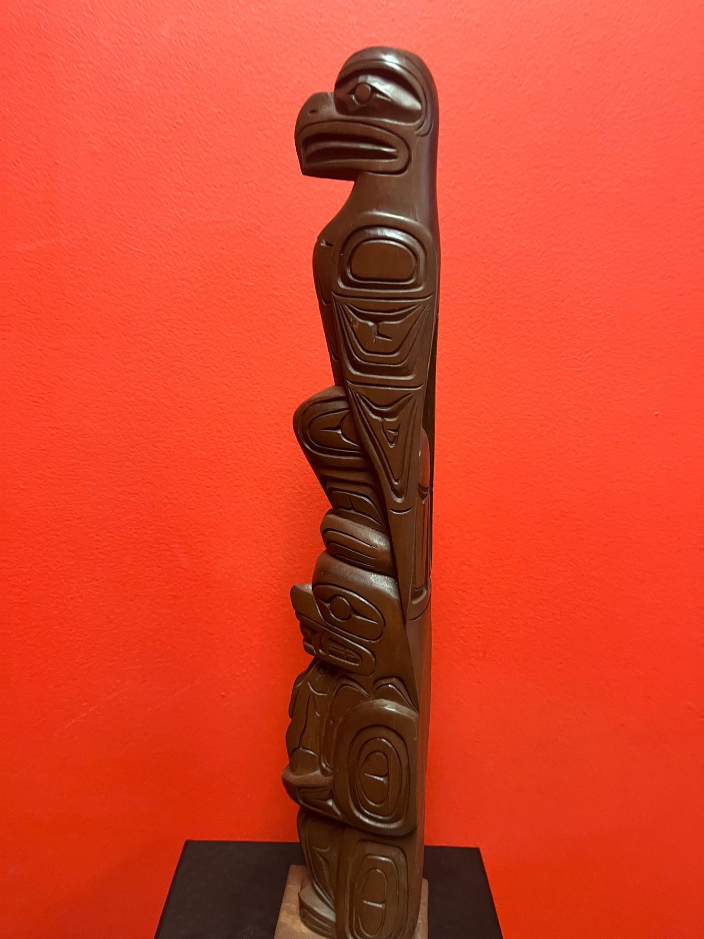 Stunning 17 inch tall Harold Baker indigenous first nations Pacific Northwest Coast Cedar totem pole  Sensational detail  One of the best