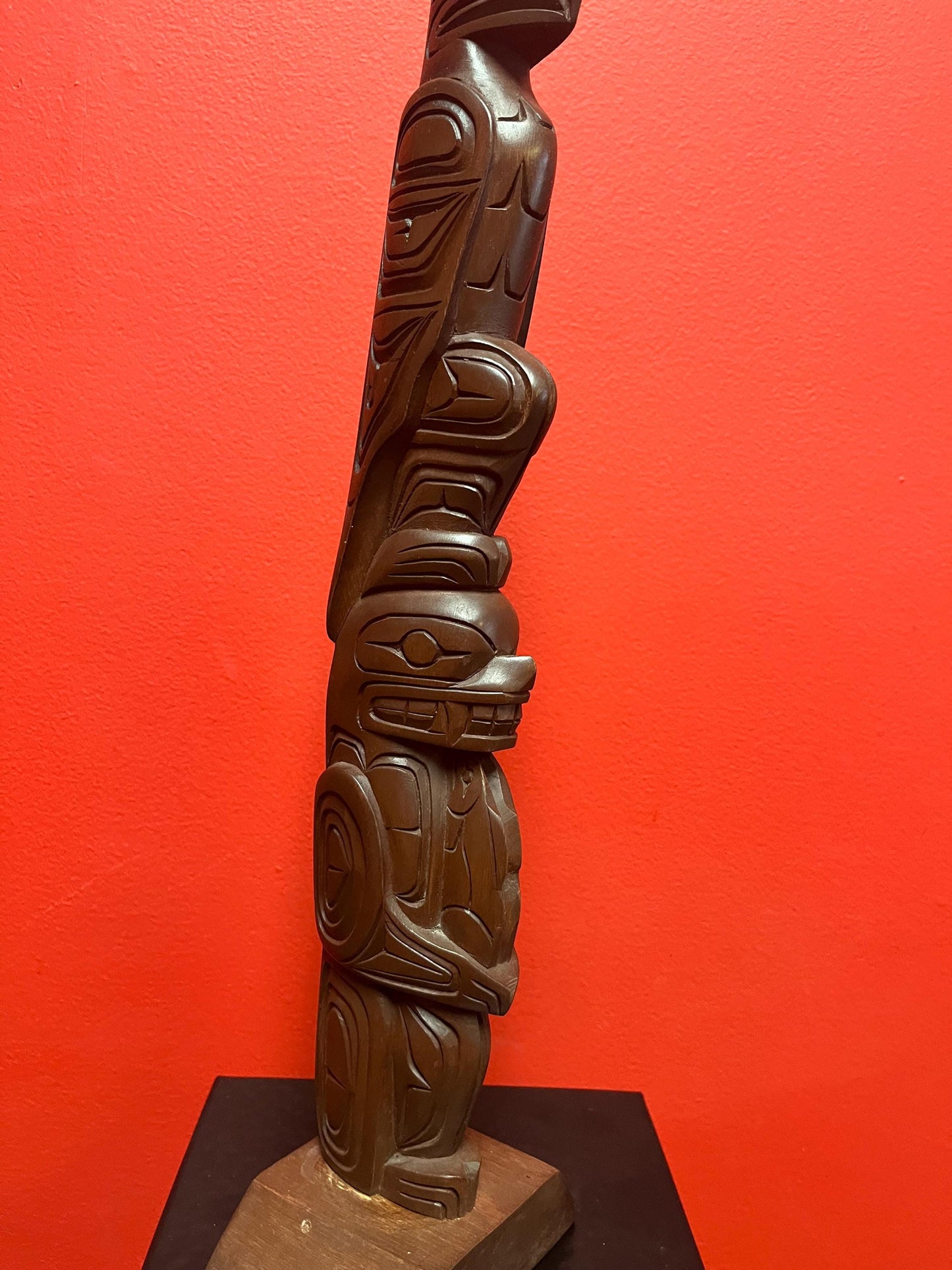 Stunning 17 inch tall Harold Baker indigenous first nations Pacific Northwest Coast Cedar totem pole  Sensational detail  One of the best