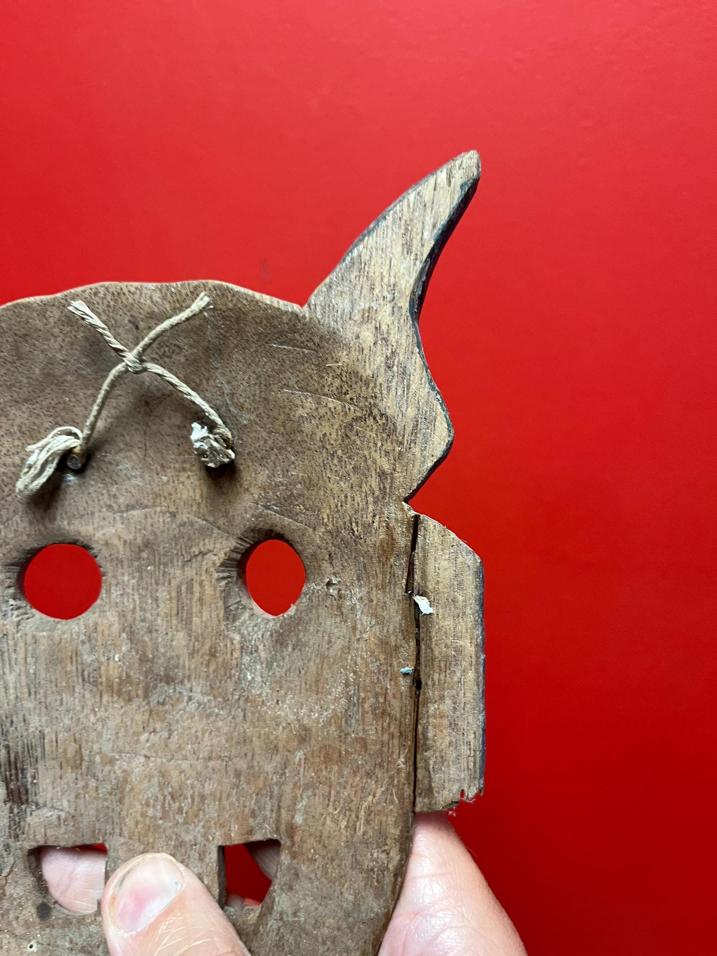 Lovely antique 8 x 6 Tibetan mask with great patina and ready to hang wow   small crack