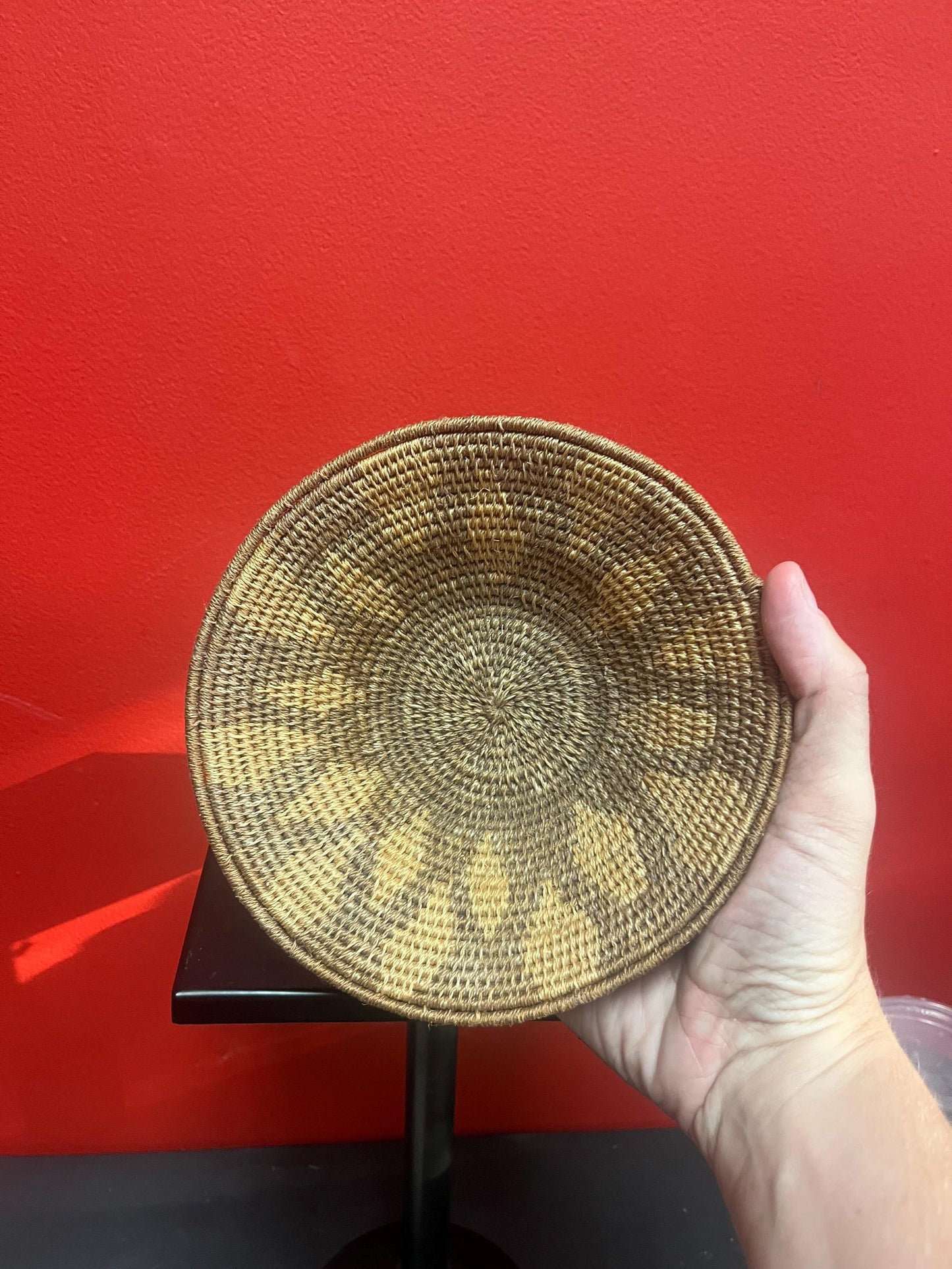 Lovely 8 inch by 2 inch tall southwestern Navajo American basket bowl  - great condition  good value