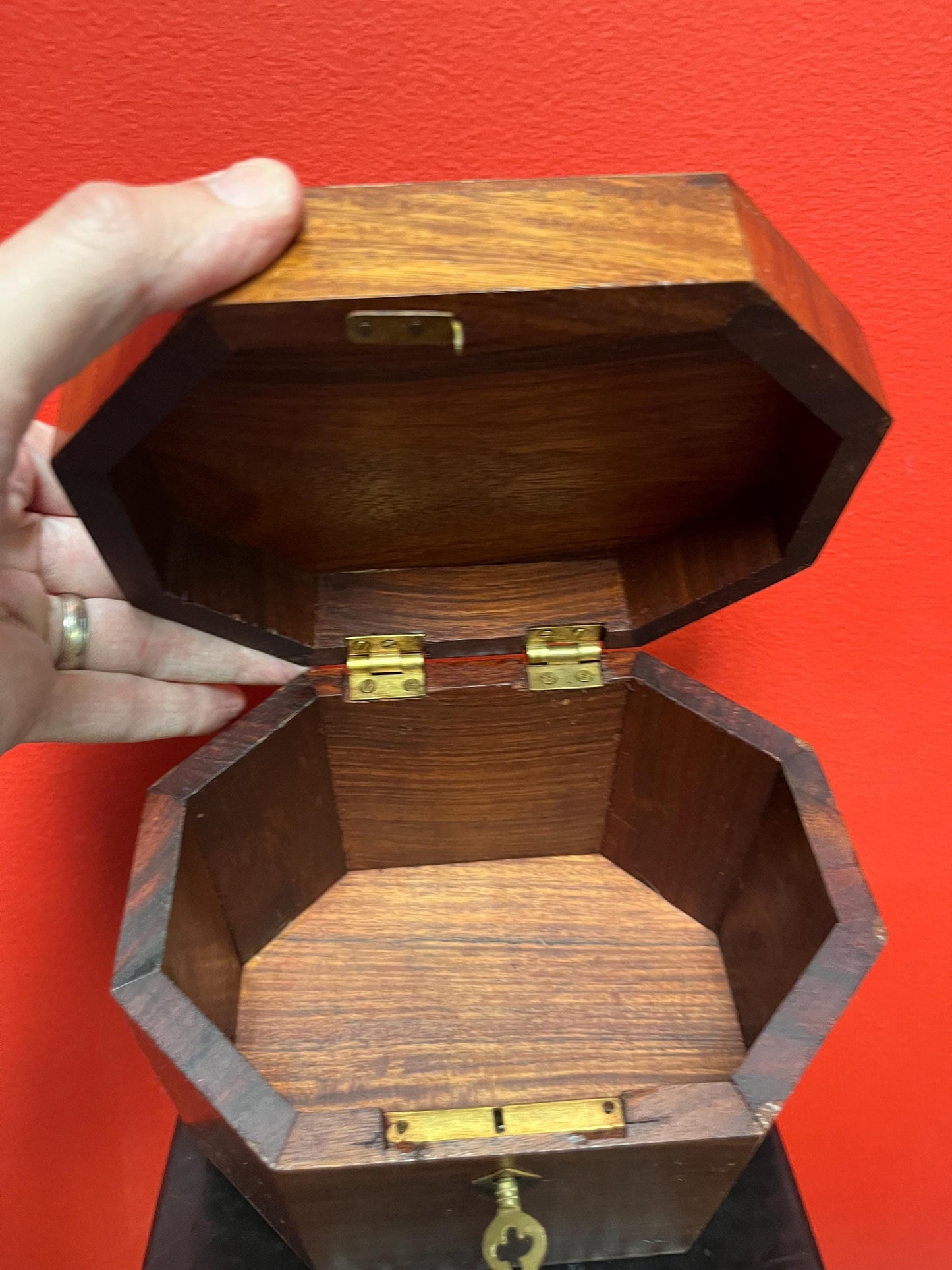 7.5 x 5.5 x 5.5 high coriander wood and brass tea box or jewellery box with original key - wonderful condition and great gift