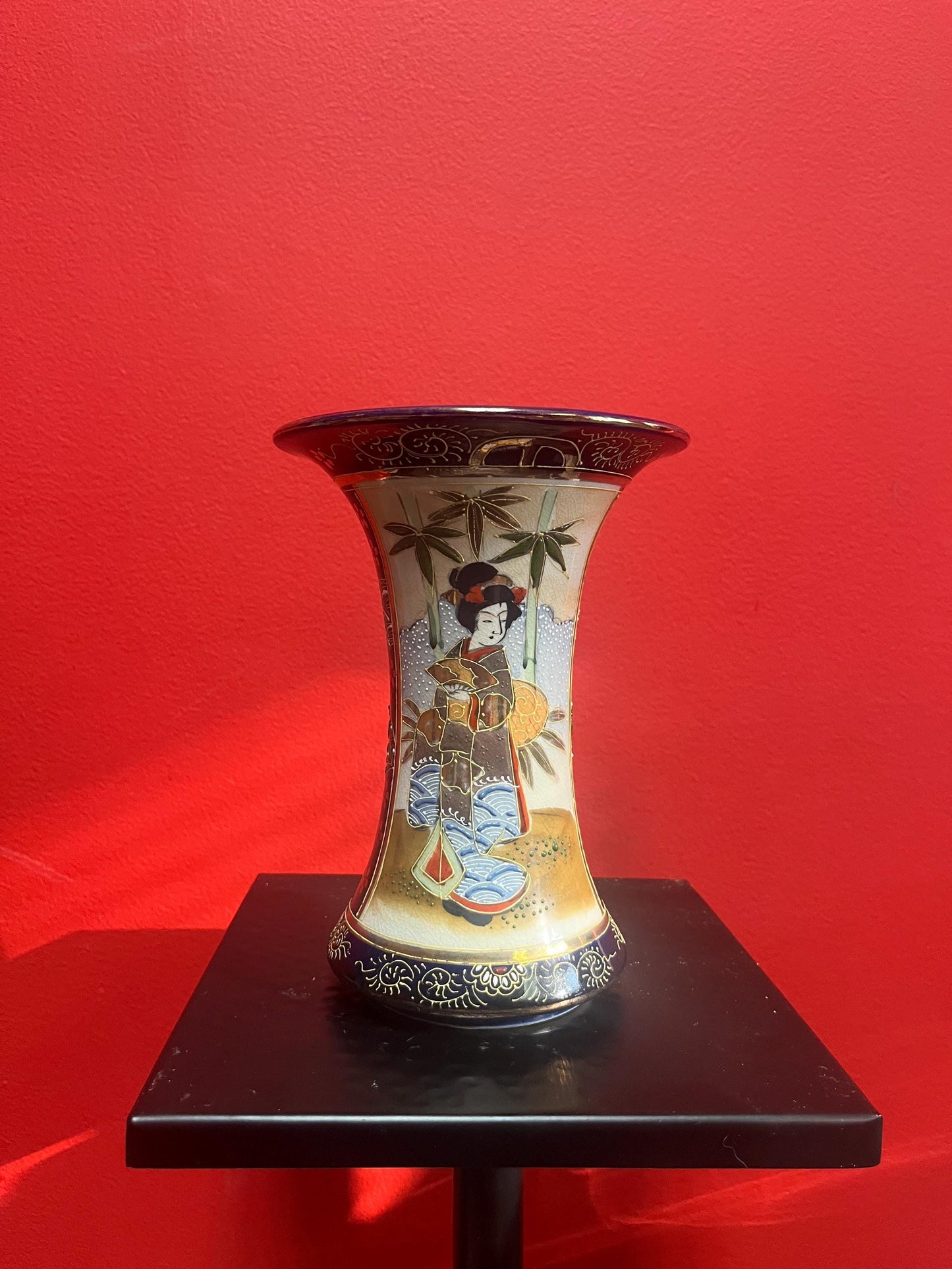 Lovely antique 7 inch tall signed Japanese Satsuma vase in excellent condition  great imagery and very nice example  perfect gift