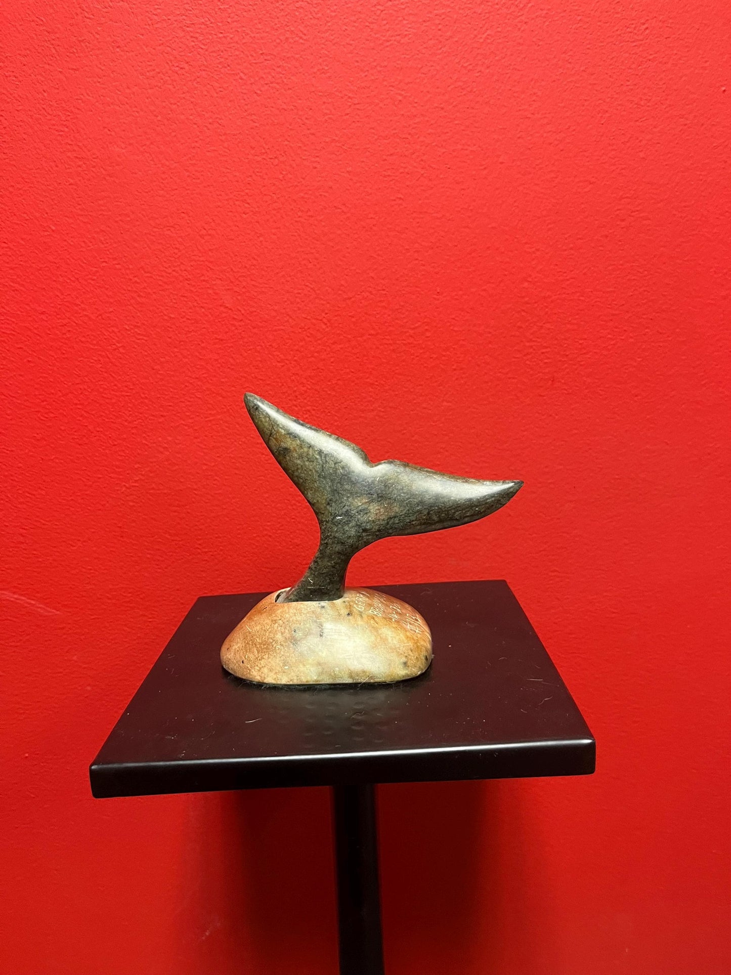 Lovely signed indigenous Inuit soapstone statue of a killer whales tail 6 x 6“ in perfect condition and wonderful detail