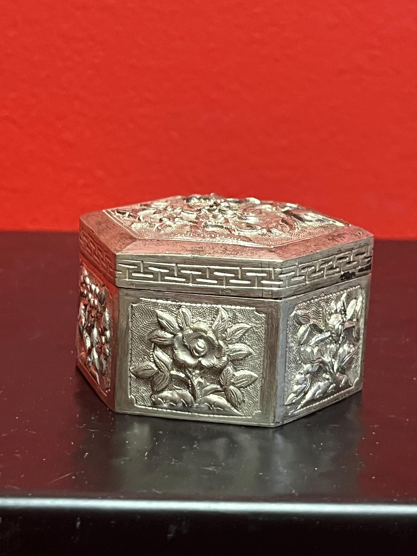 2.5 x 1.5  inch high Chinese silver box with great imagery signed on bottom