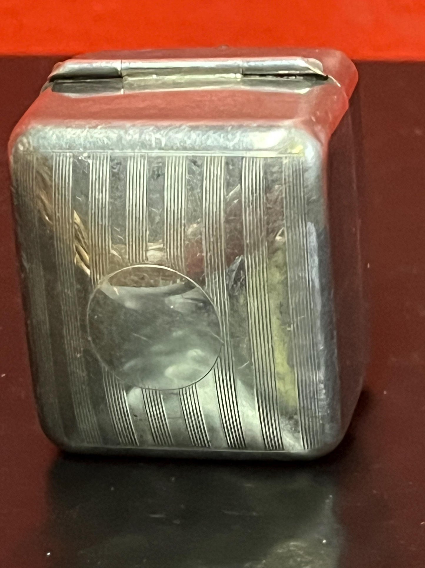 Lovely Canadian Sterling 1.5 x 1 high ring box in fabulous condition  no monogram  perfect for an I Do  great value