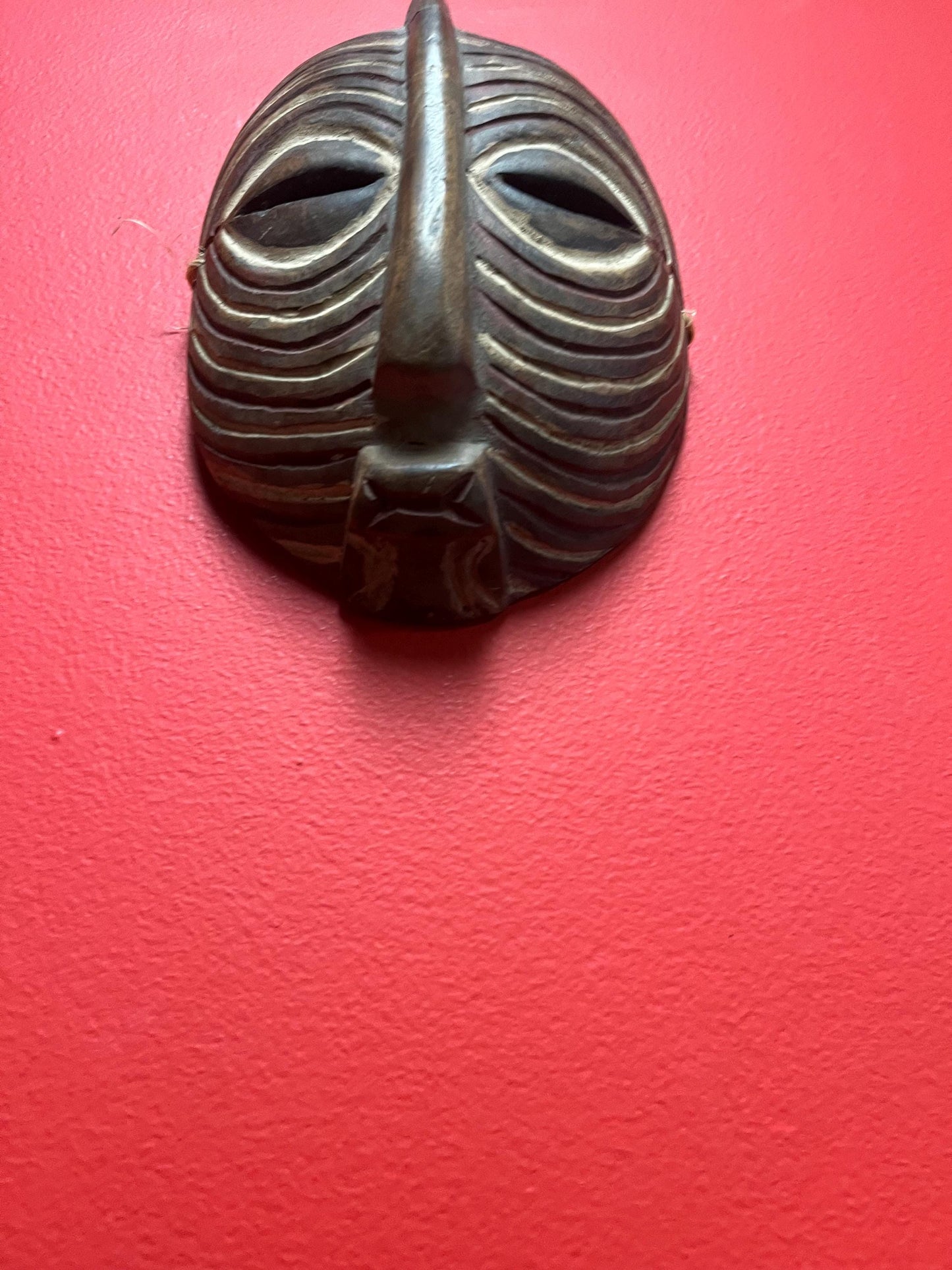 8 x 7 fabulous 1950s African Tanzanian artefact mask  Great condition and wonderful patina  From important collection -wow