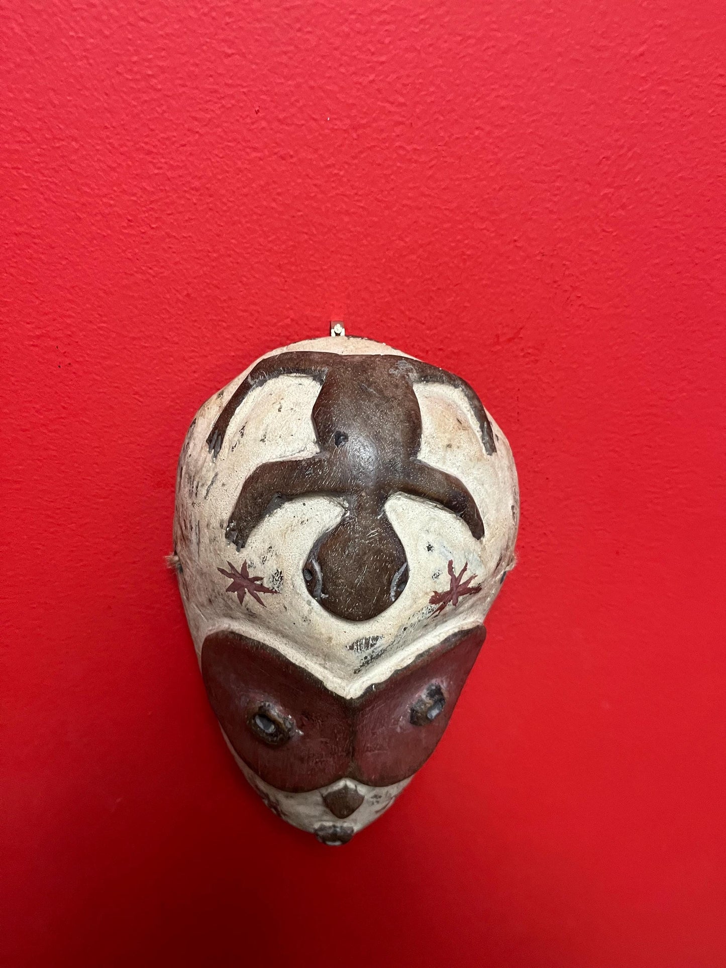 10 x 5 inch fabulous 1950s African Tanzanian artefact mask  Great condition and wonderful patina  From important collection -wow