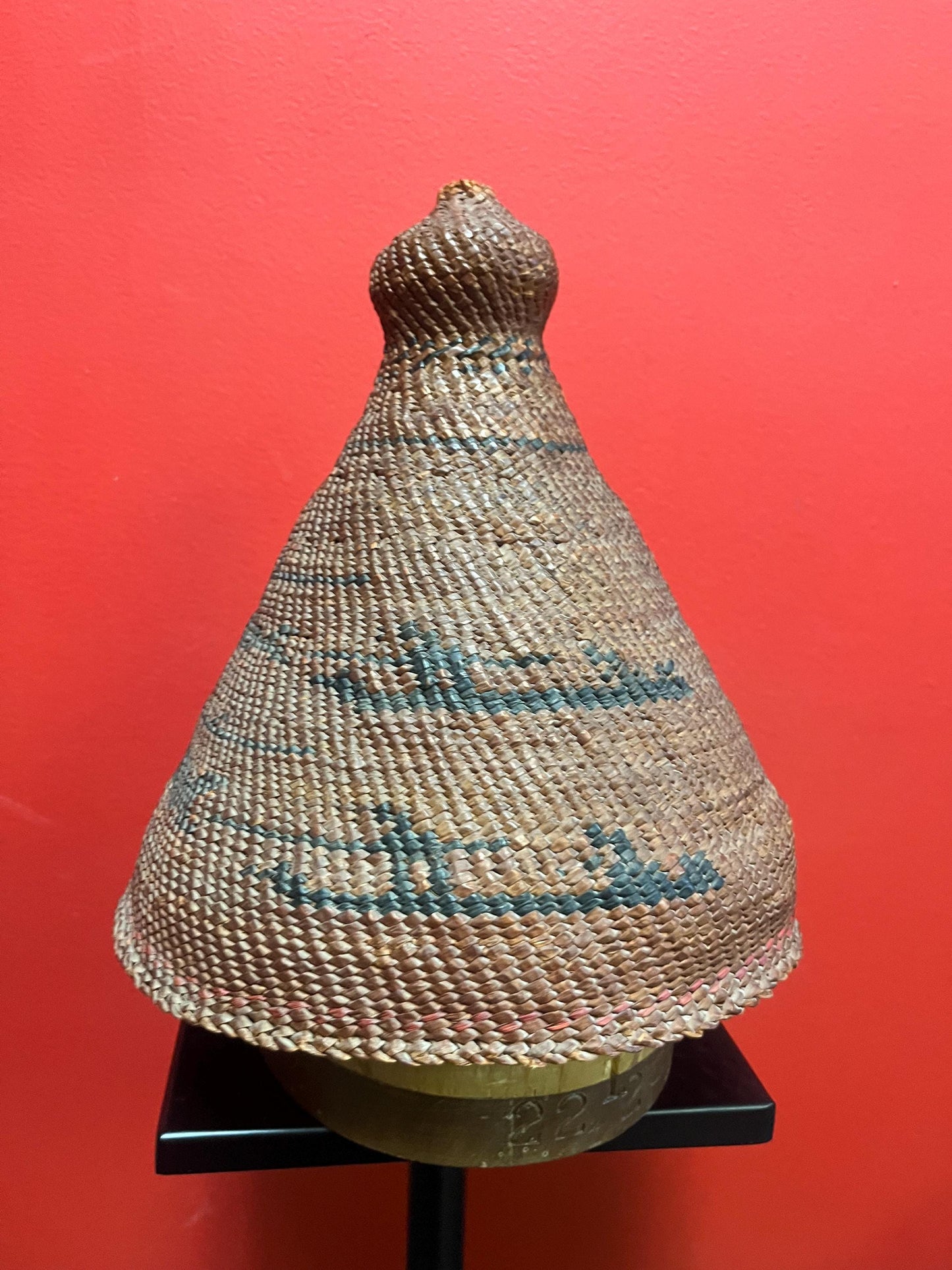 Stunning museum quality 11 x 10“ wide authentic early early 19 century indigenous First Nations Nootka whaling hat  great patina and design