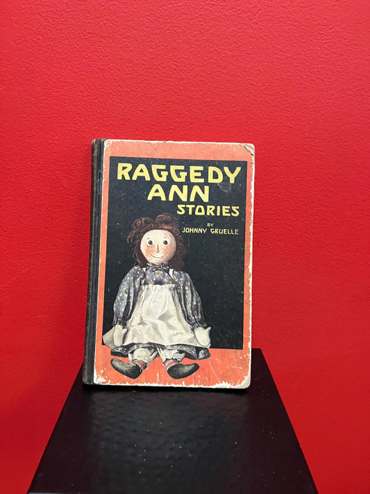 1930s Raggedy Ann stories book   antique condition  great gift