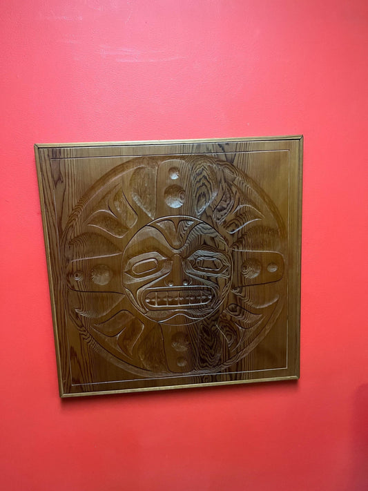 Stunning signed 22 x 22“ indigenous first nations pacific north West Coast cedar sun mask plaque  incredible detail and ready to hang -