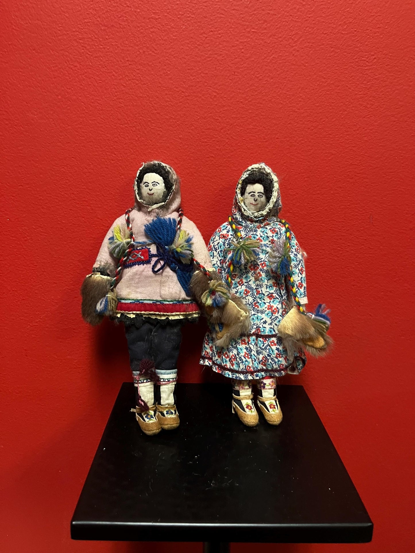 Pair of 9 inch tall first nations indigenous Inuit  cloth dolls with amazing boots see photos but  pretty good condition