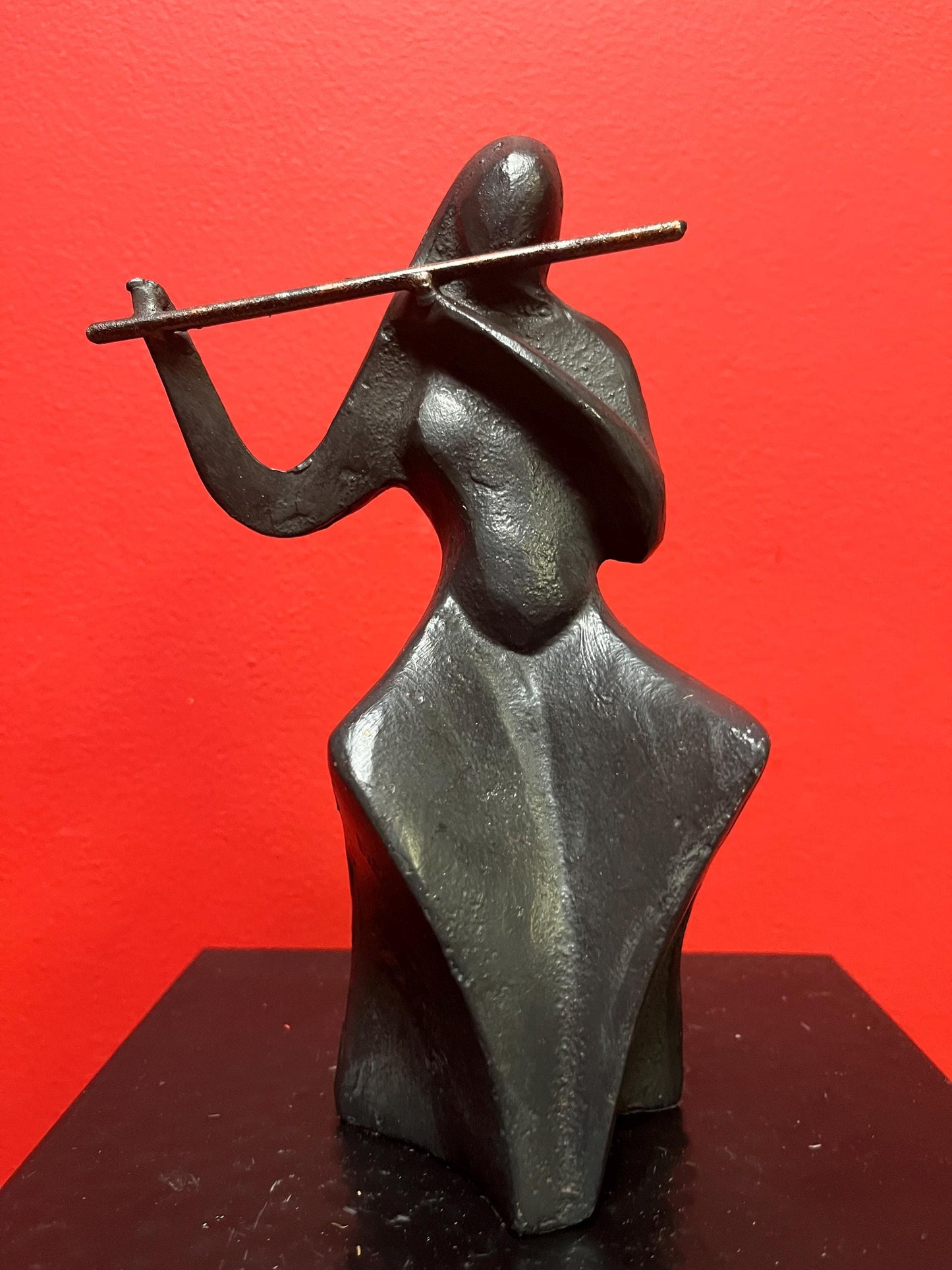 9 inch tall bronze musician  simplistic beauty  heavy and wonderful patina  great value  great gift