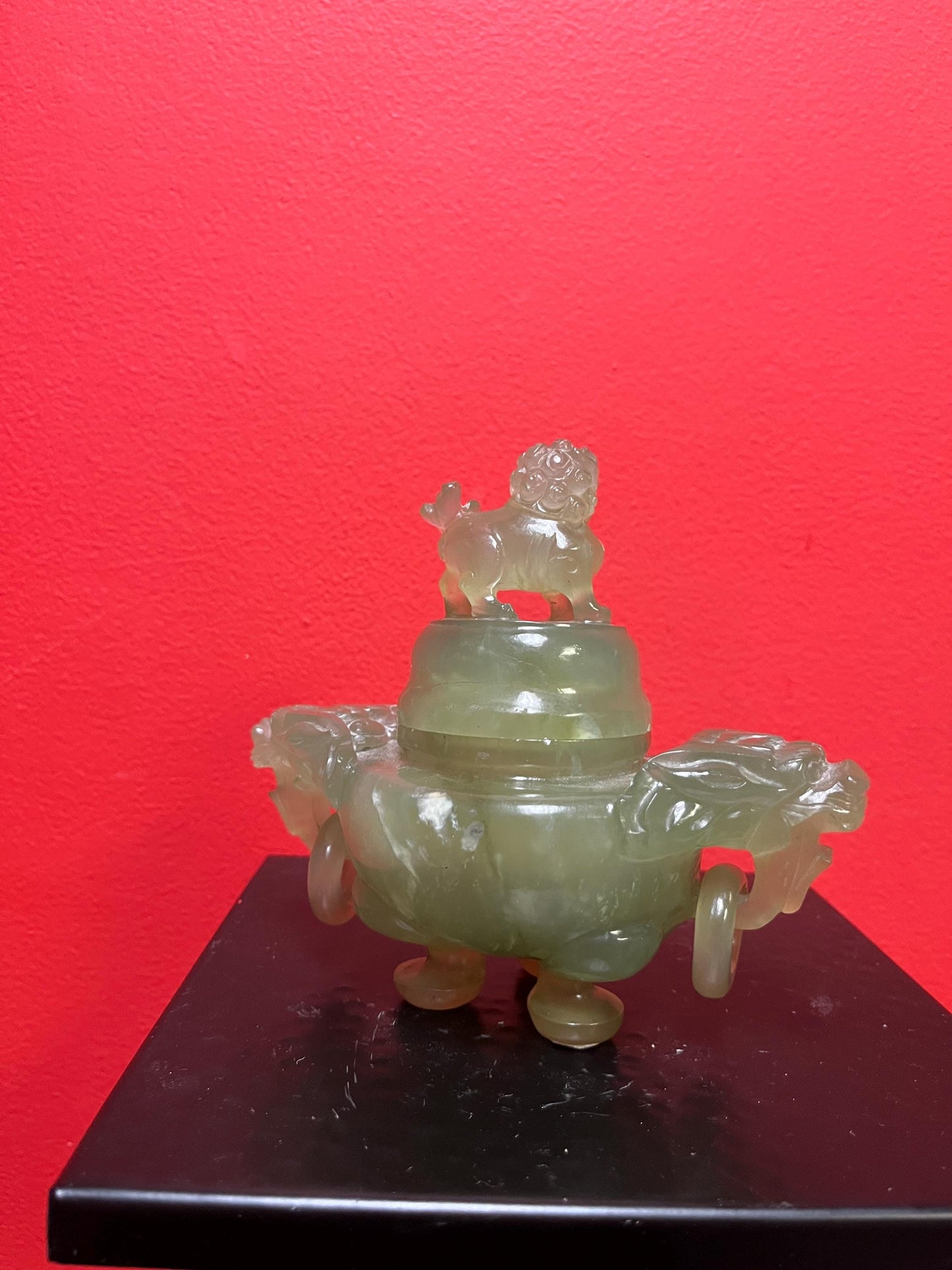 6 x 6 high beautiful antique jade foo dog topped Chinese covered jar - great detail and quality and perfect condition - great value