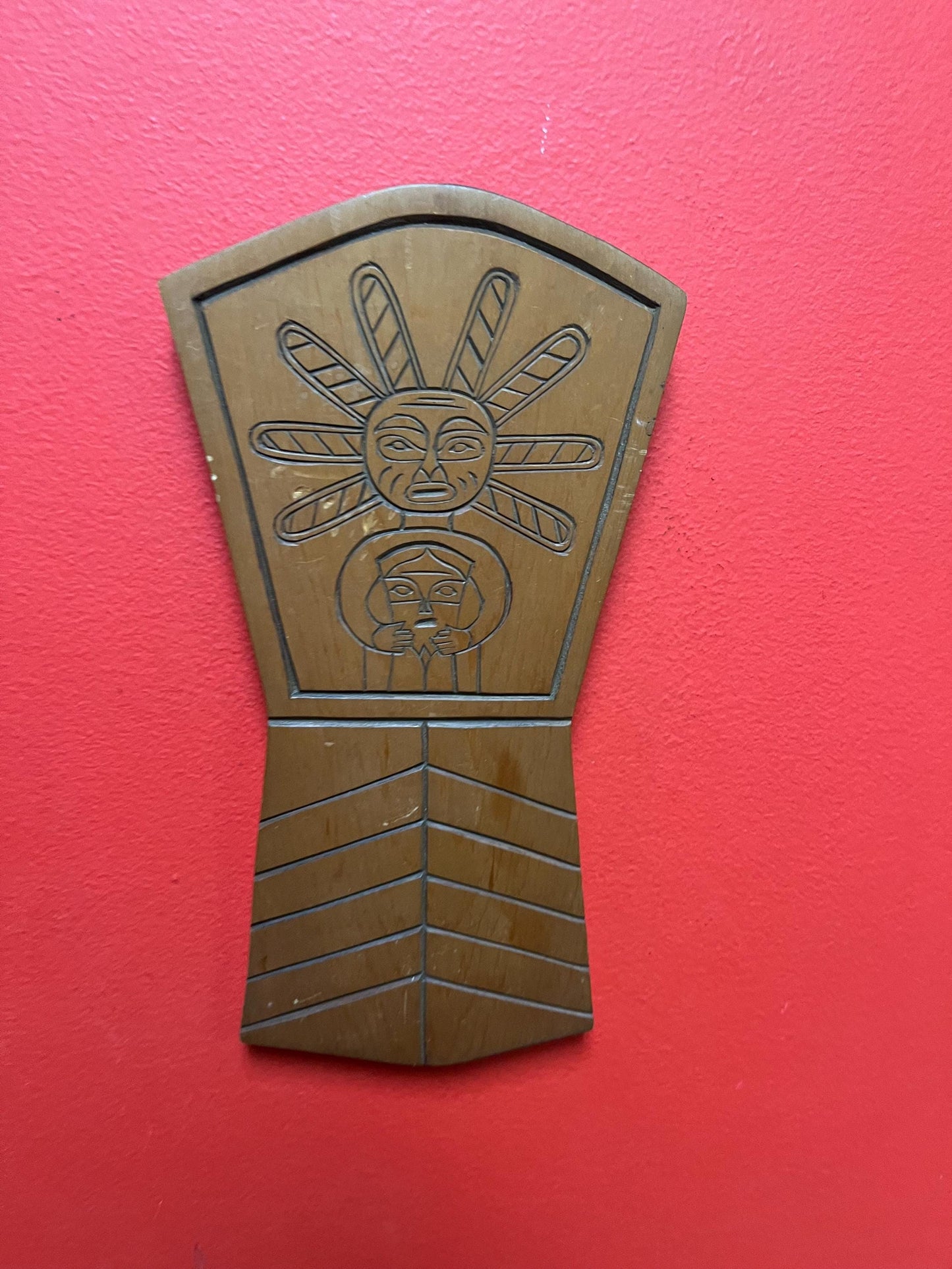 Unusual indigenous first nation pacific northwest coast Cedar plaque 11 x 5 wide  sun mask holding copper  great detail, ready to hang