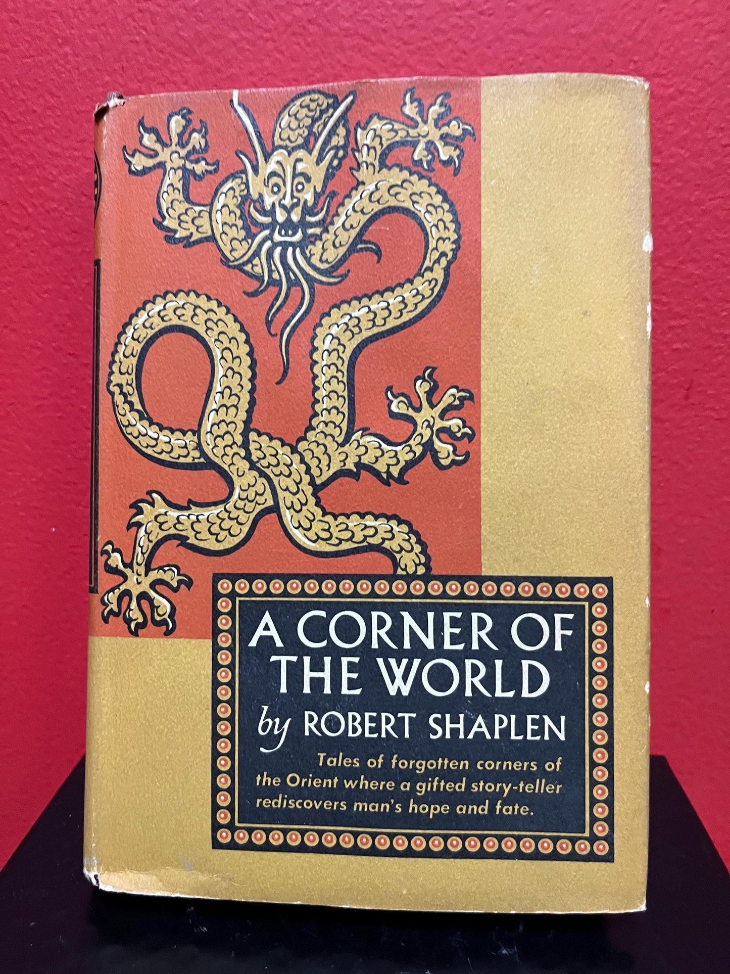 Chinese first edition, 1948 book entitled corner of the world by Robert SHAPLEN  Good condition