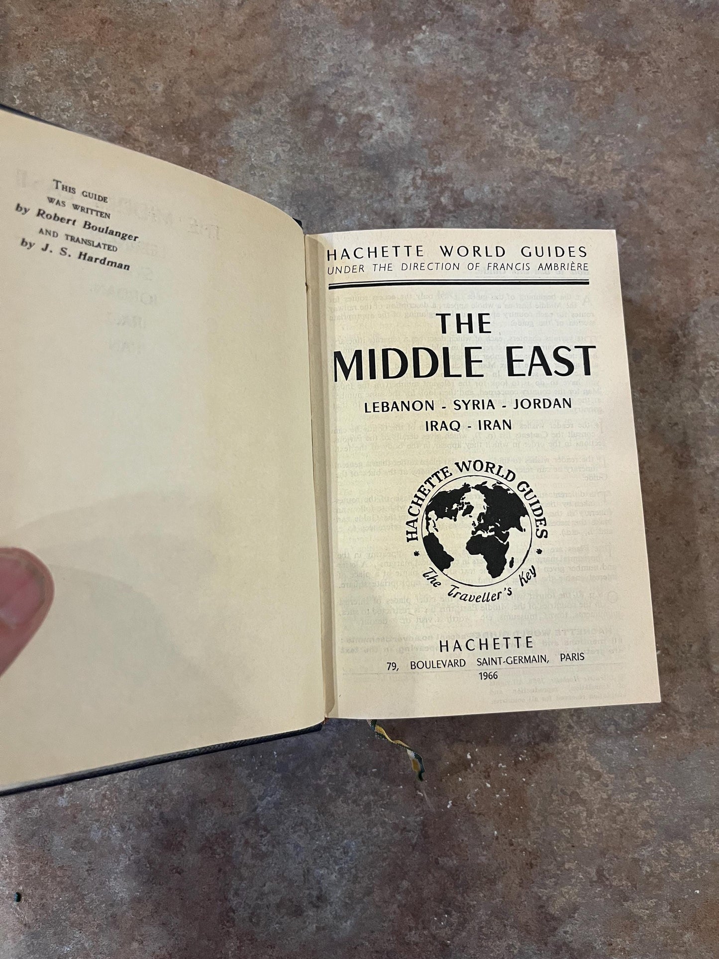 Stunning Middle East book  1966  great condition  1060 pages  many maps  sooo interesting