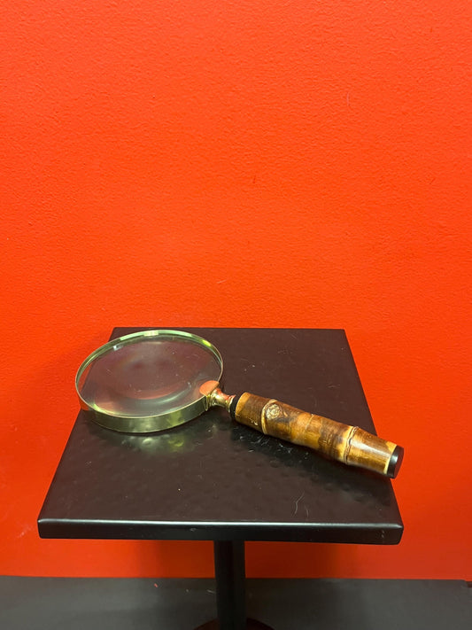 Lovely 9 inch long wood and brass magnifying glass  great condition  great gift  great price