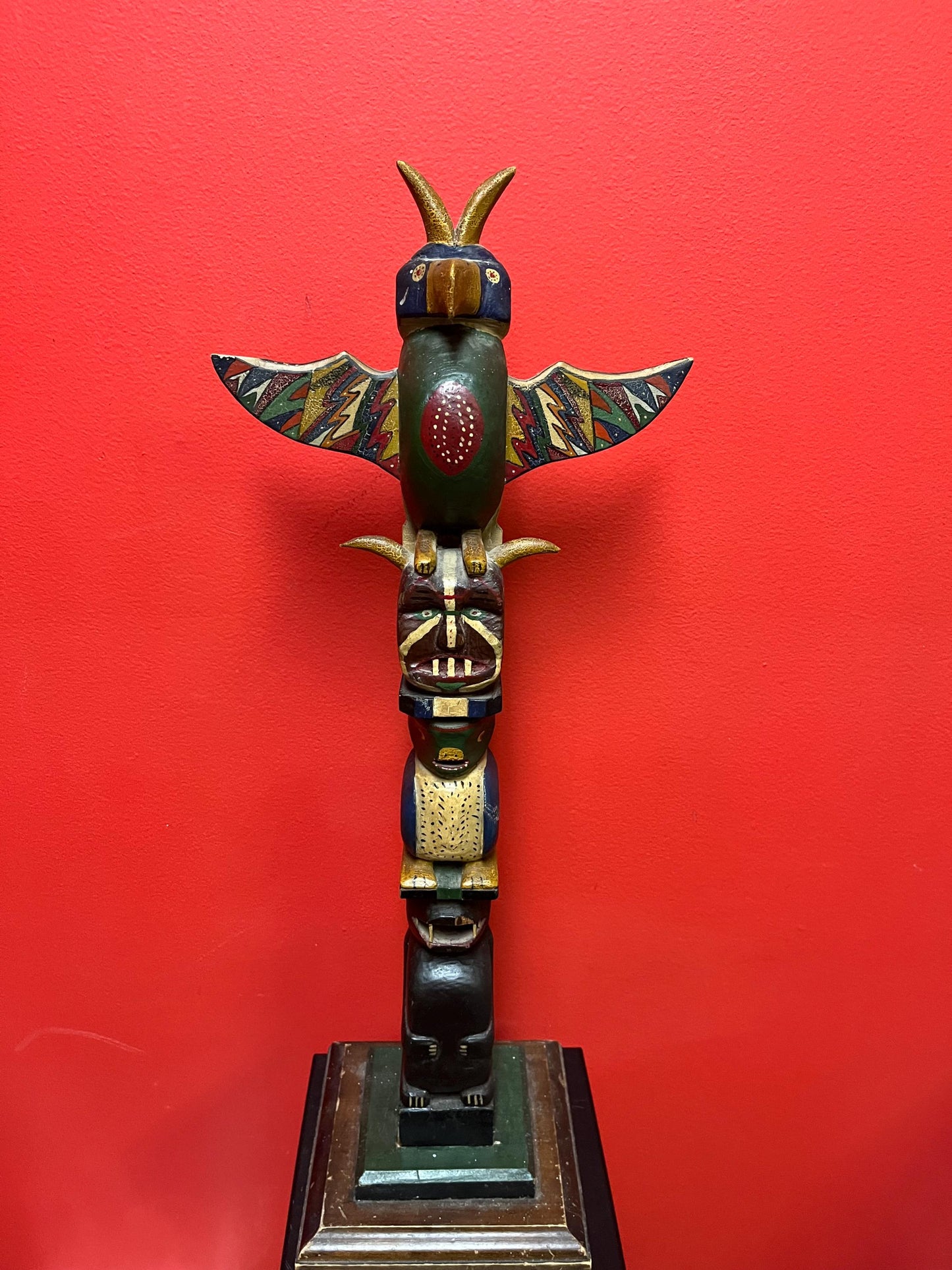 Antique 22 x 9 wide fabulous authentic indigenous first nation Pacific Northwest Coast unsigned polychrome totem pole  the best