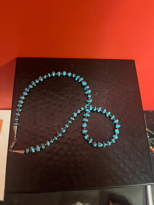 Lovely Navajo style turquoise necklace -approximately 19 inches long  good value