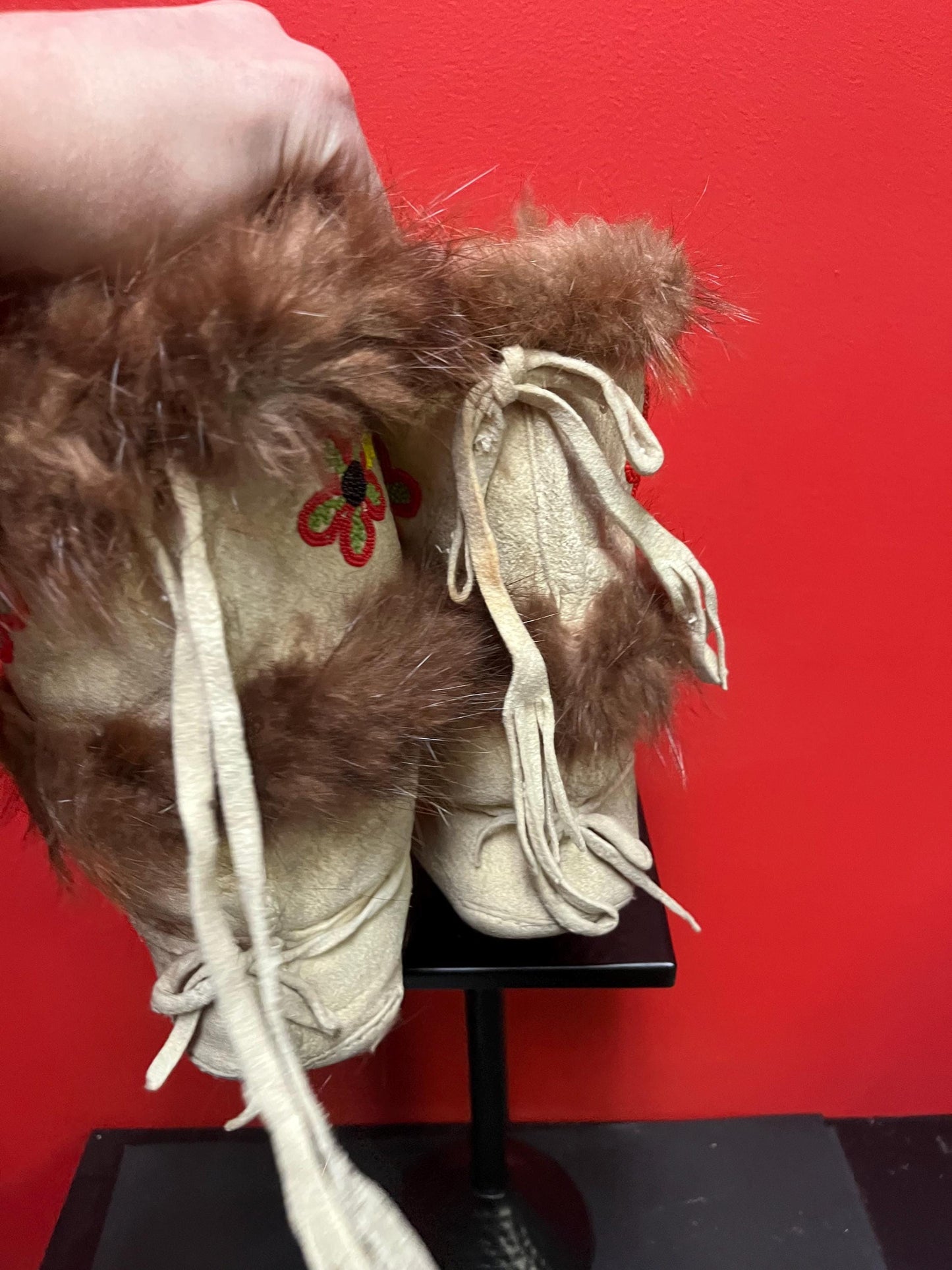 10 x 10“ long beautiful old leather and beaded indigenous first nation Pacific Northwest coast moccasin boots  good value