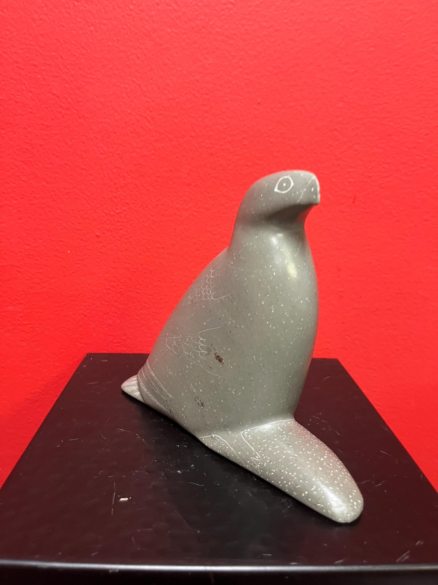 Beautiful 1980s indigenous Inuit signed bird statue in soapstone  made by SIM KAVIK  wonderful detail and condition - 7 x 6 inches high